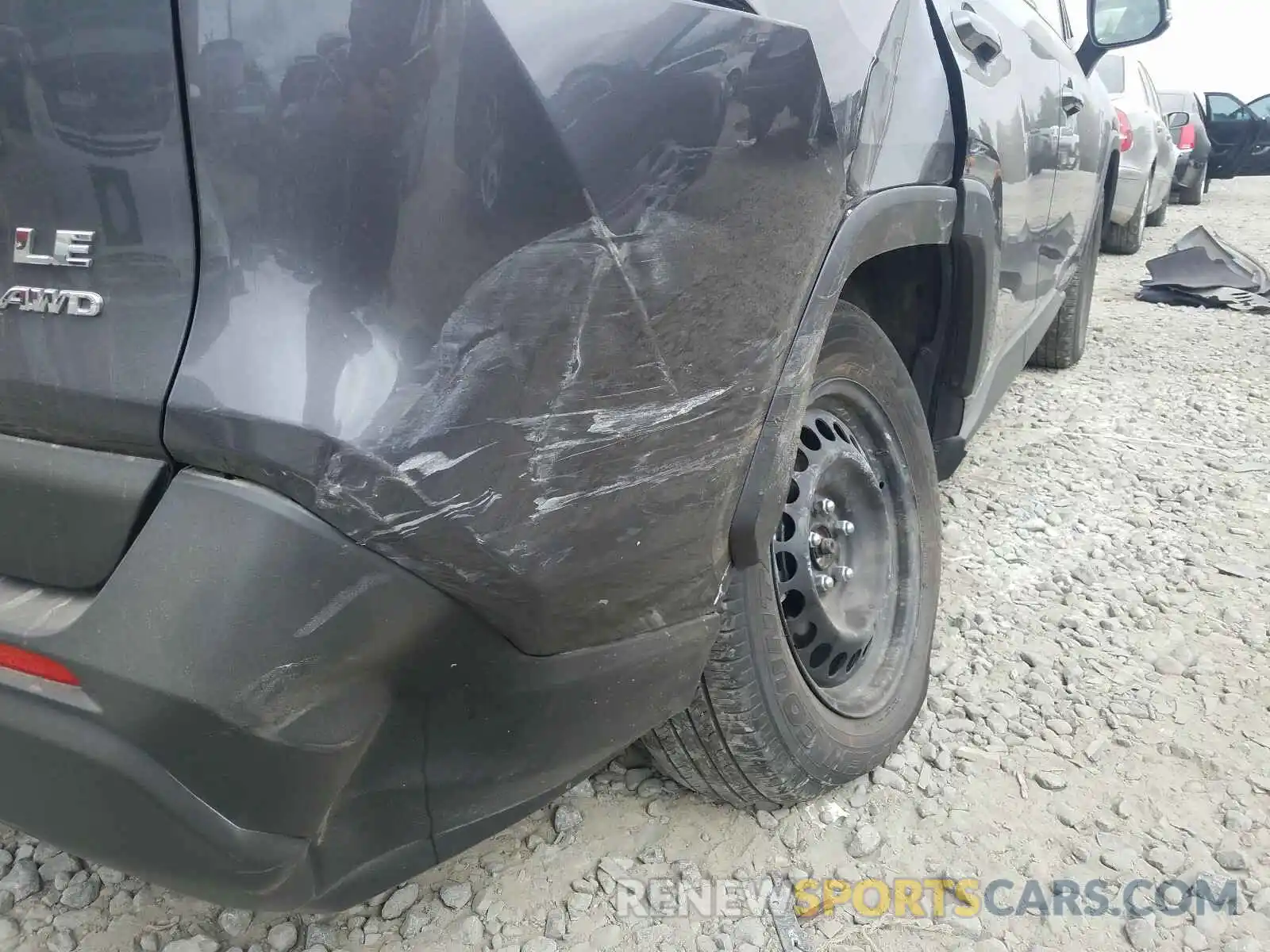 9 Photograph of a damaged car JTMG1RFV2KD028526 TOYOTA RAV4 2019