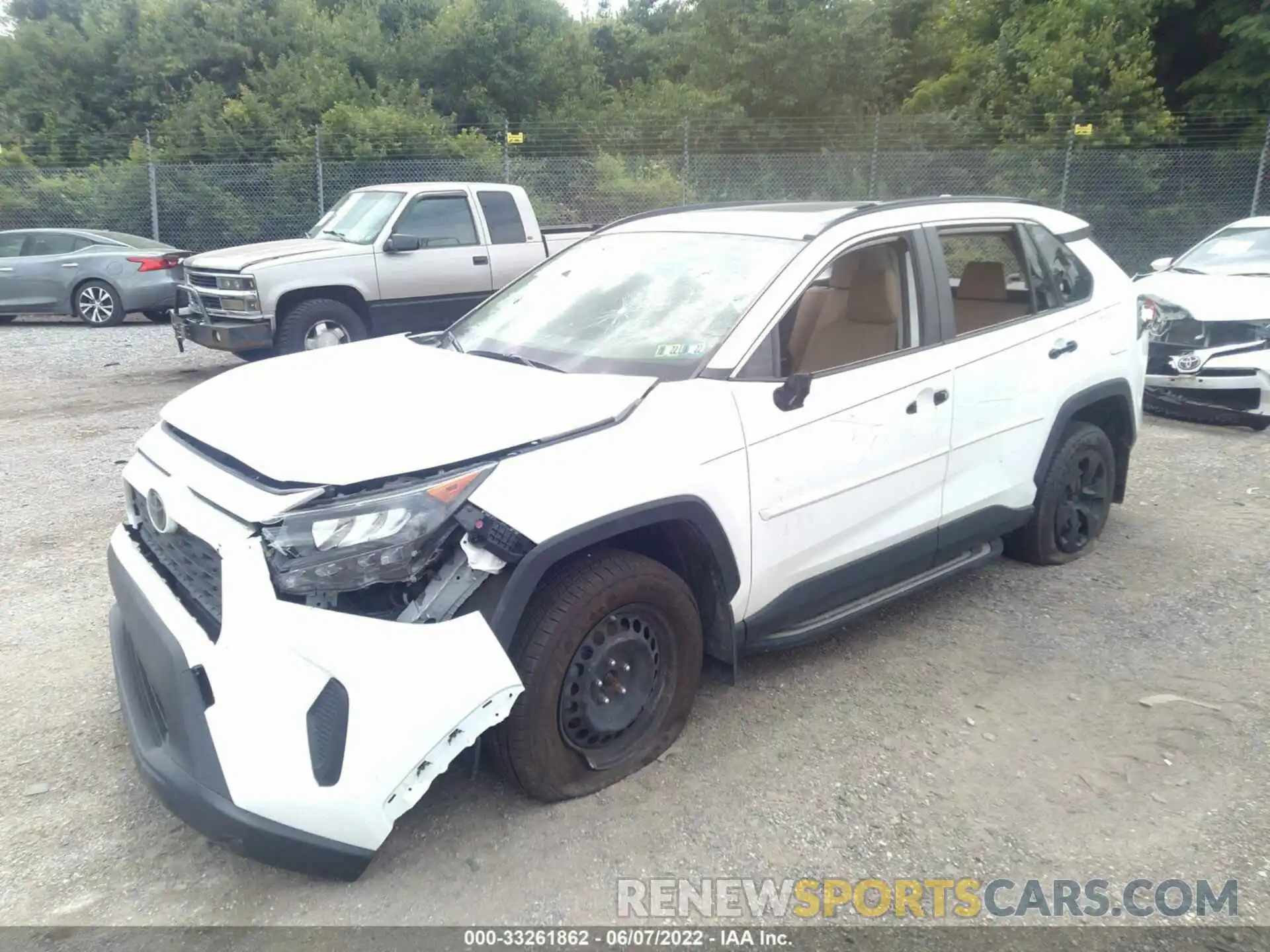 2 Фотография поврежденного автомобиля JTMG1RFV2KJ002767 TOYOTA RAV4 2019