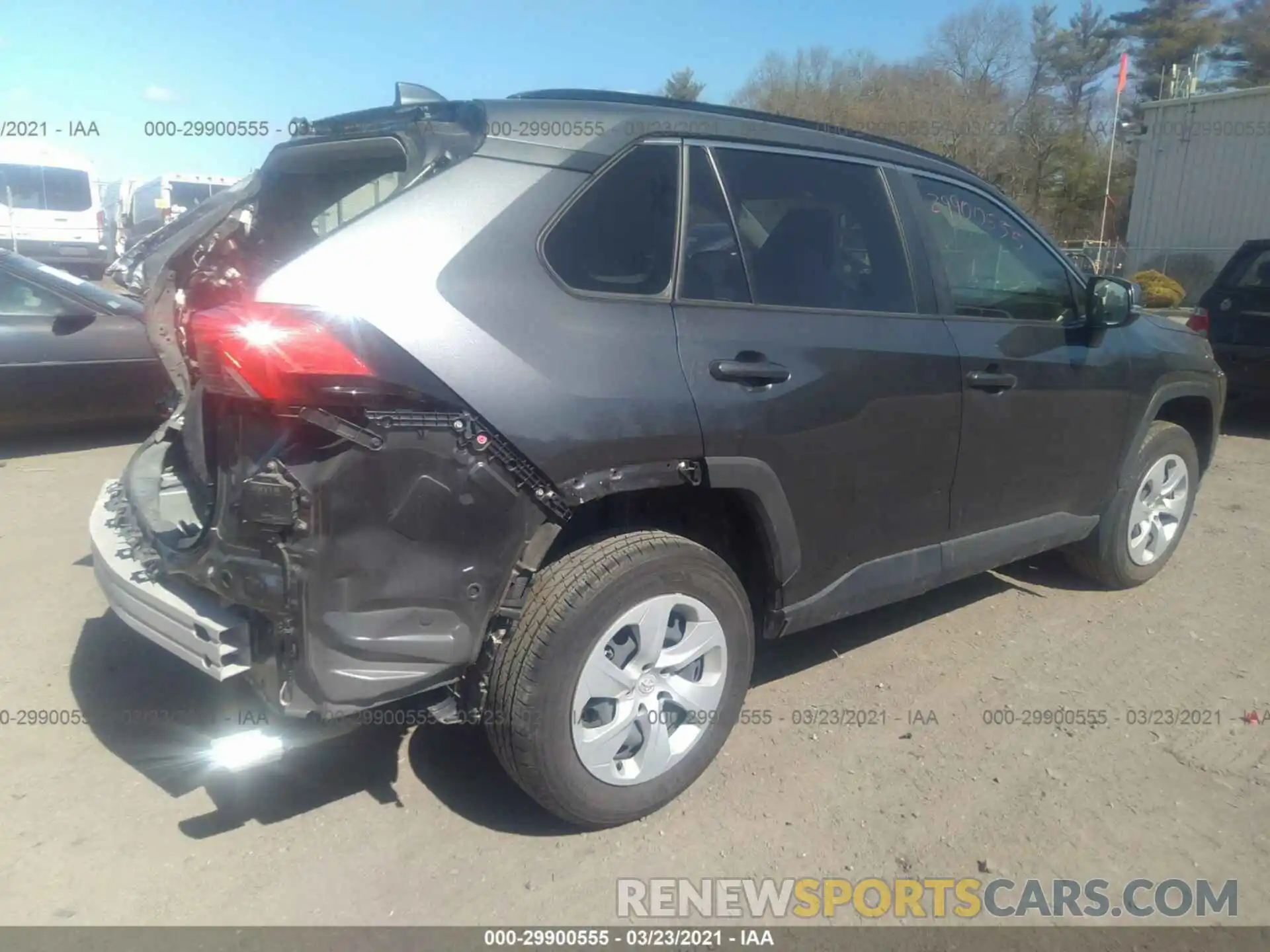 4 Photograph of a damaged car JTMG1RFV2KJ006821 TOYOTA RAV4 2019