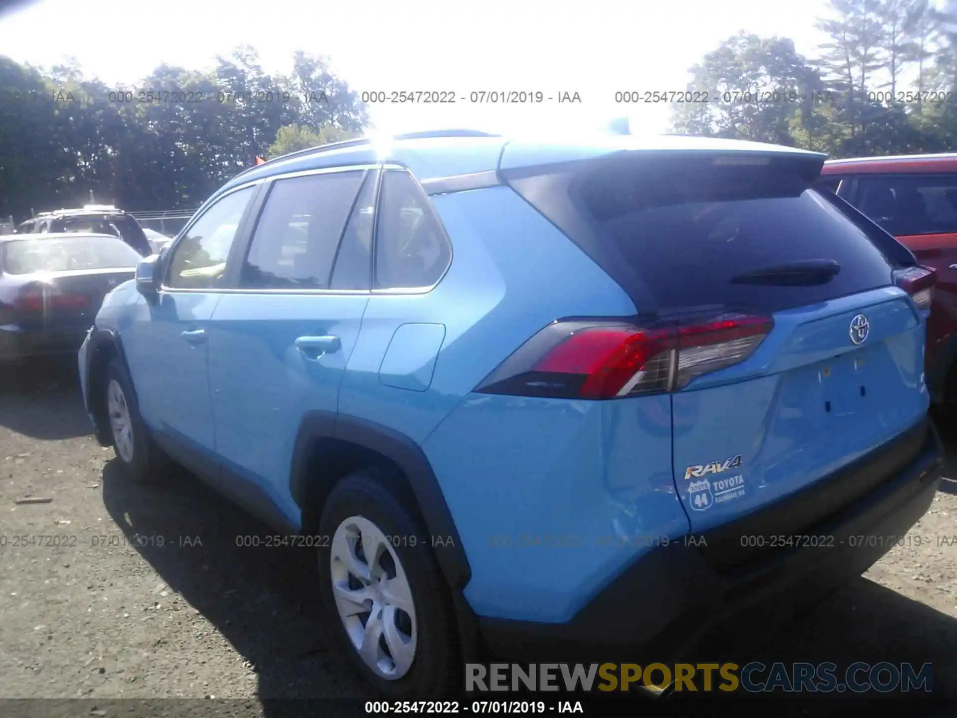 3 Photograph of a damaged car JTMG1RFV2KJ007189 TOYOTA RAV4 2019