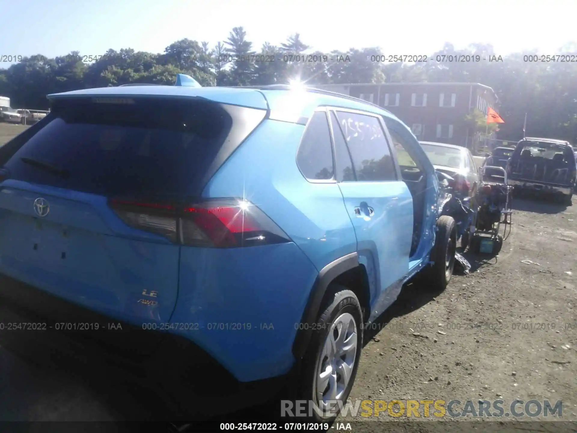 4 Photograph of a damaged car JTMG1RFV2KJ007189 TOYOTA RAV4 2019