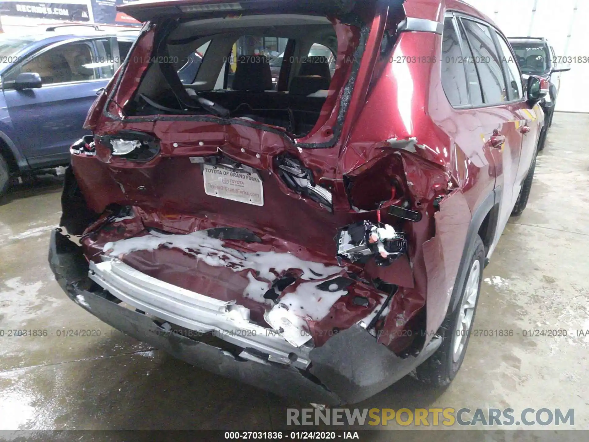 6 Photograph of a damaged car JTMG1RFV2KJ025126 TOYOTA RAV4 2019