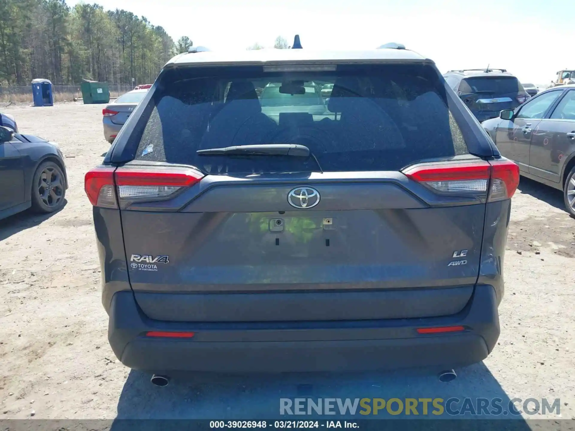 16 Photograph of a damaged car JTMG1RFV3KD016434 TOYOTA RAV4 2019