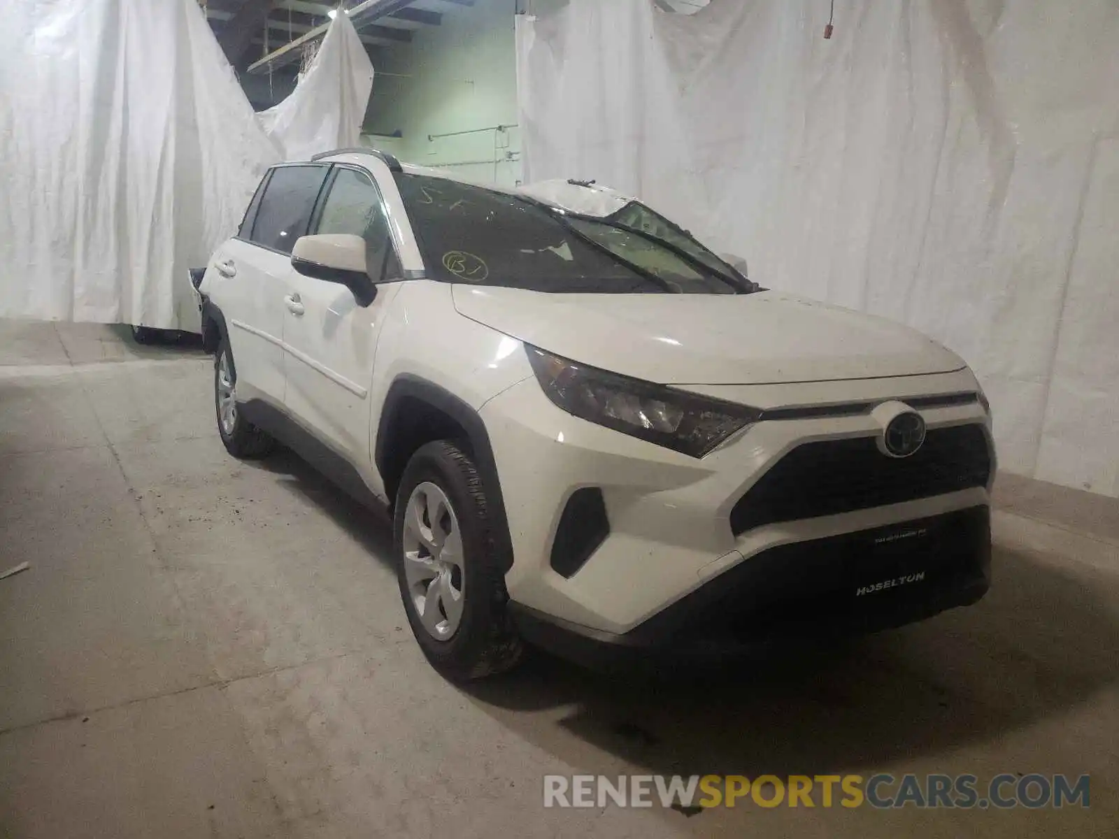 1 Photograph of a damaged car JTMG1RFV3KD032116 TOYOTA RAV4 2019