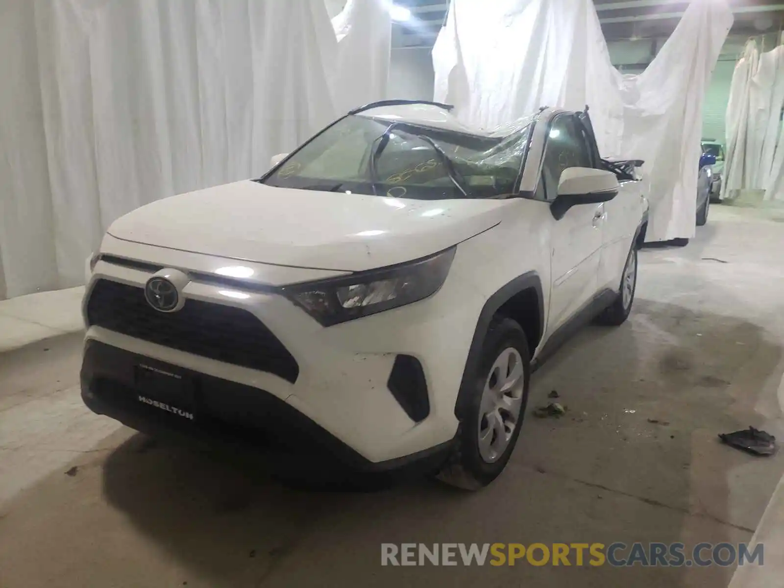 2 Фотография поврежденного автомобиля JTMG1RFV3KD032116 TOYOTA RAV4 2019