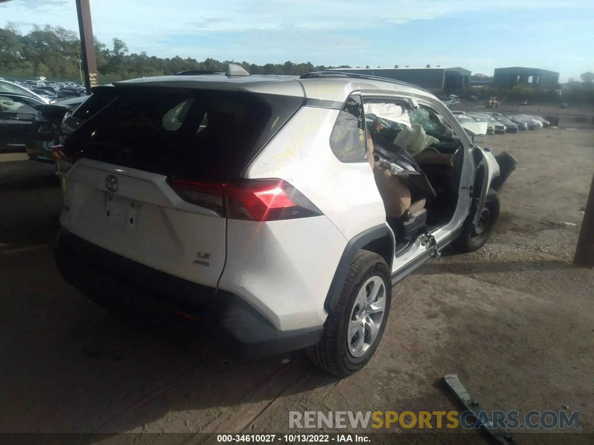 4 Photograph of a damaged car JTMG1RFV3KD034660 TOYOTA RAV4 2019