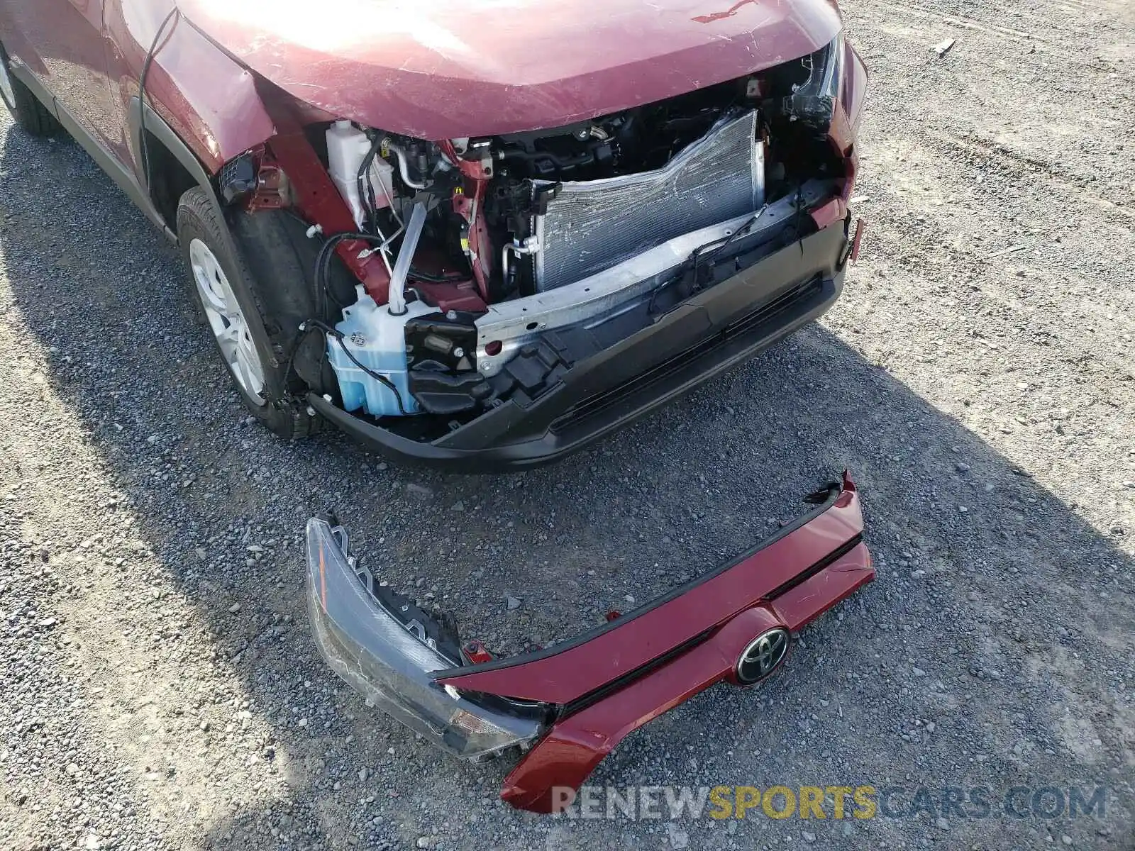 9 Photograph of a damaged car JTMG1RFV3KD044914 TOYOTA RAV4 2019