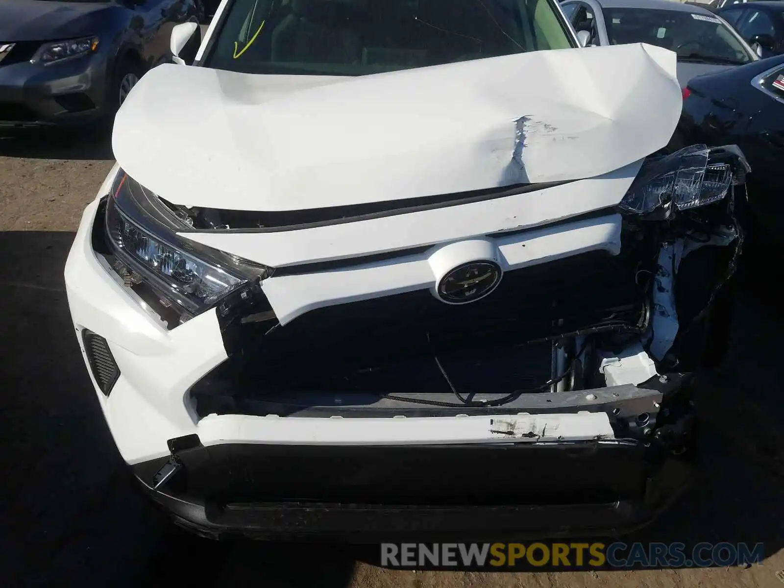 7 Фотография поврежденного автомобиля JTMG1RFV3KD047425 TOYOTA RAV4 2019