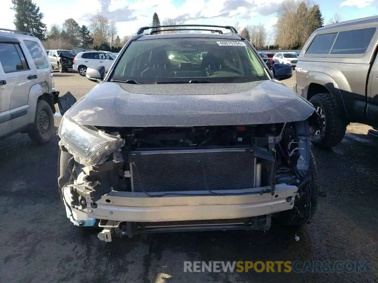 5 Photograph of a damaged car JTMG1RFV3KJ011977 TOYOTA RAV4 2019