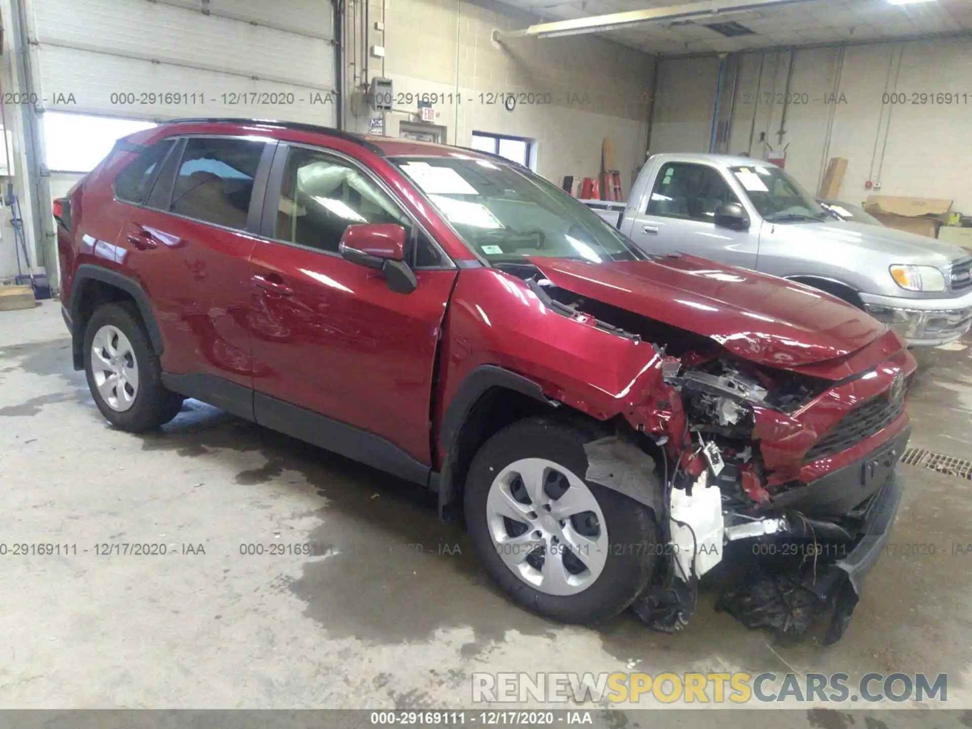 1 Photograph of a damaged car JTMG1RFV3KJ019769 TOYOTA RAV4 2019