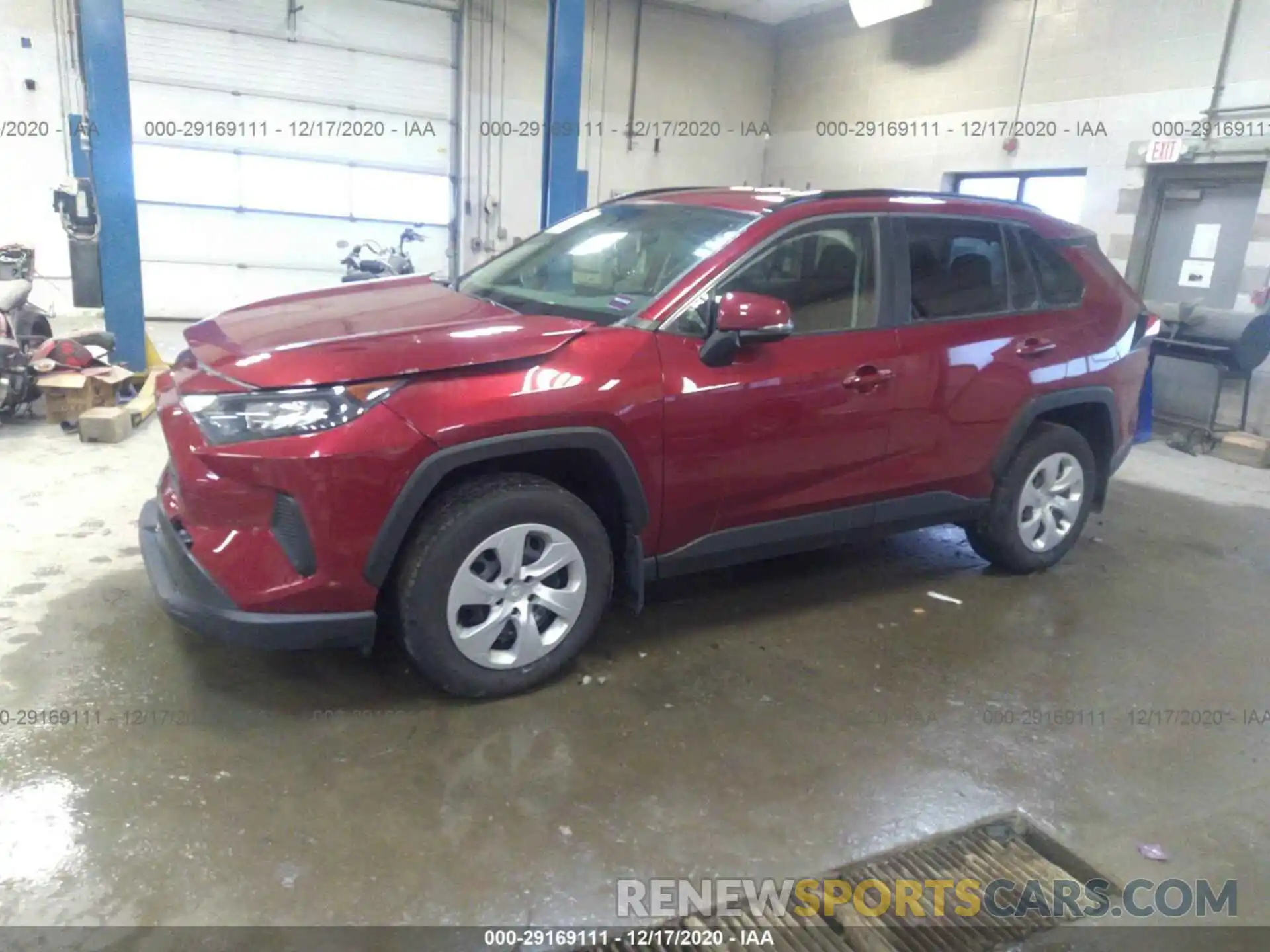 2 Photograph of a damaged car JTMG1RFV3KJ019769 TOYOTA RAV4 2019