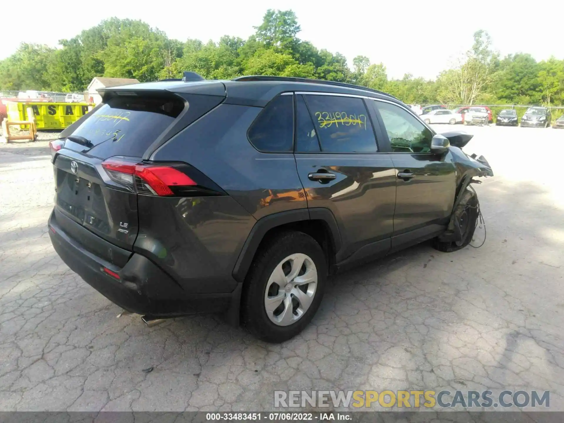 4 Photograph of a damaged car JTMG1RFV4KD019939 TOYOTA RAV4 2019