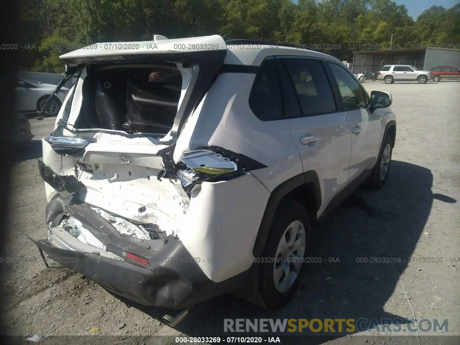 4 Photograph of a damaged car JTMG1RFV4KD033064 TOYOTA RAV4 2019