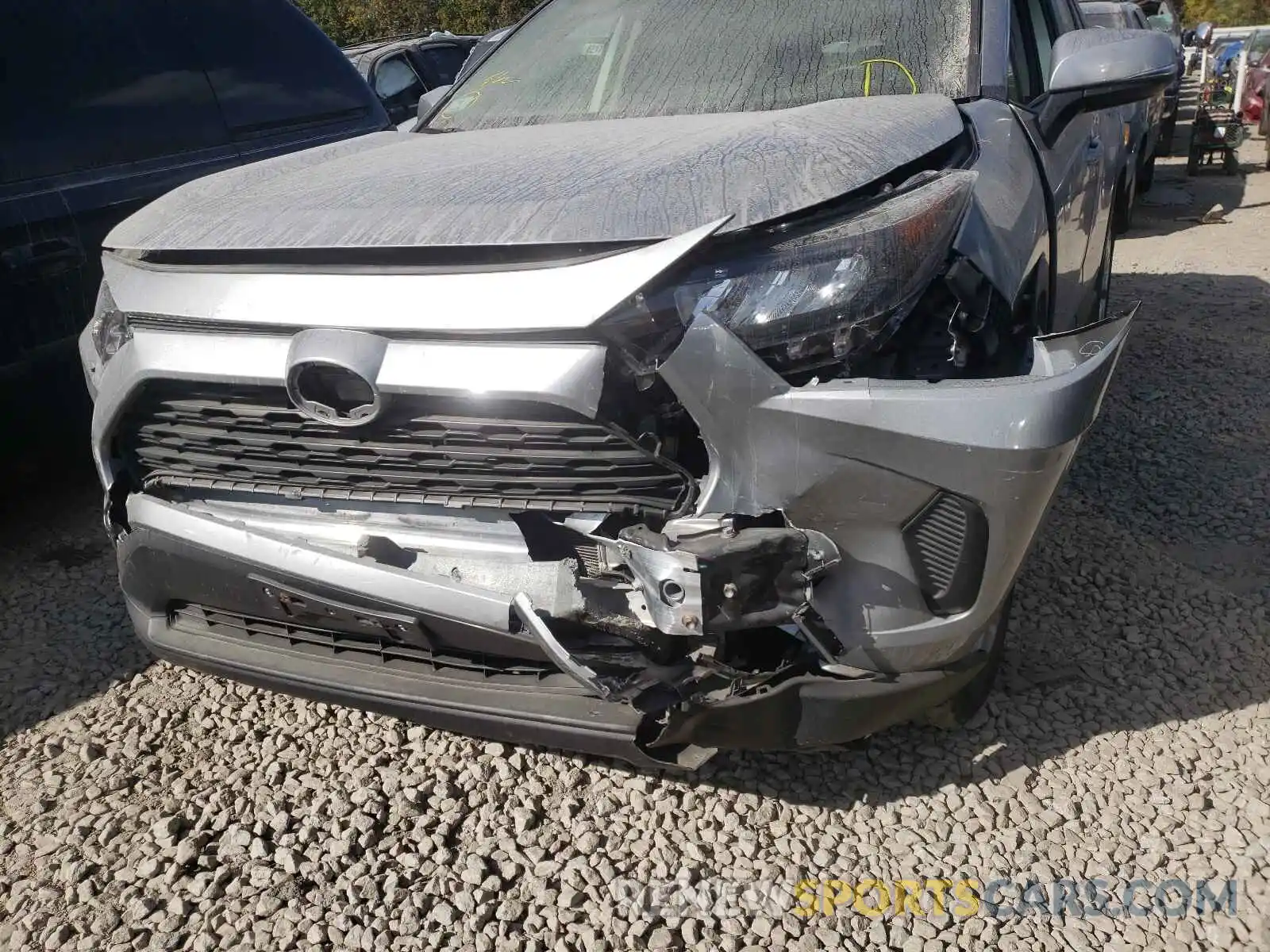 9 Photograph of a damaged car JTMG1RFV4KD039298 TOYOTA RAV4 2019