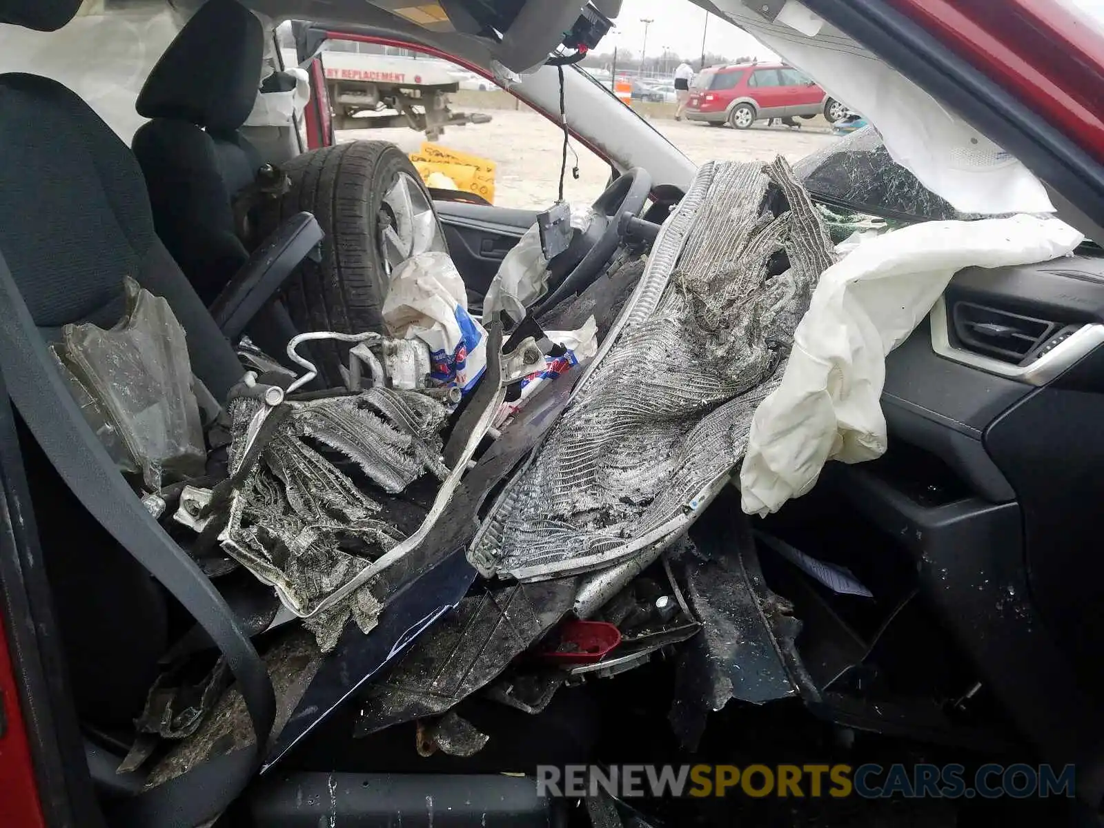 5 Photograph of a damaged car JTMG1RFV4KD501004 TOYOTA RAV4 2019