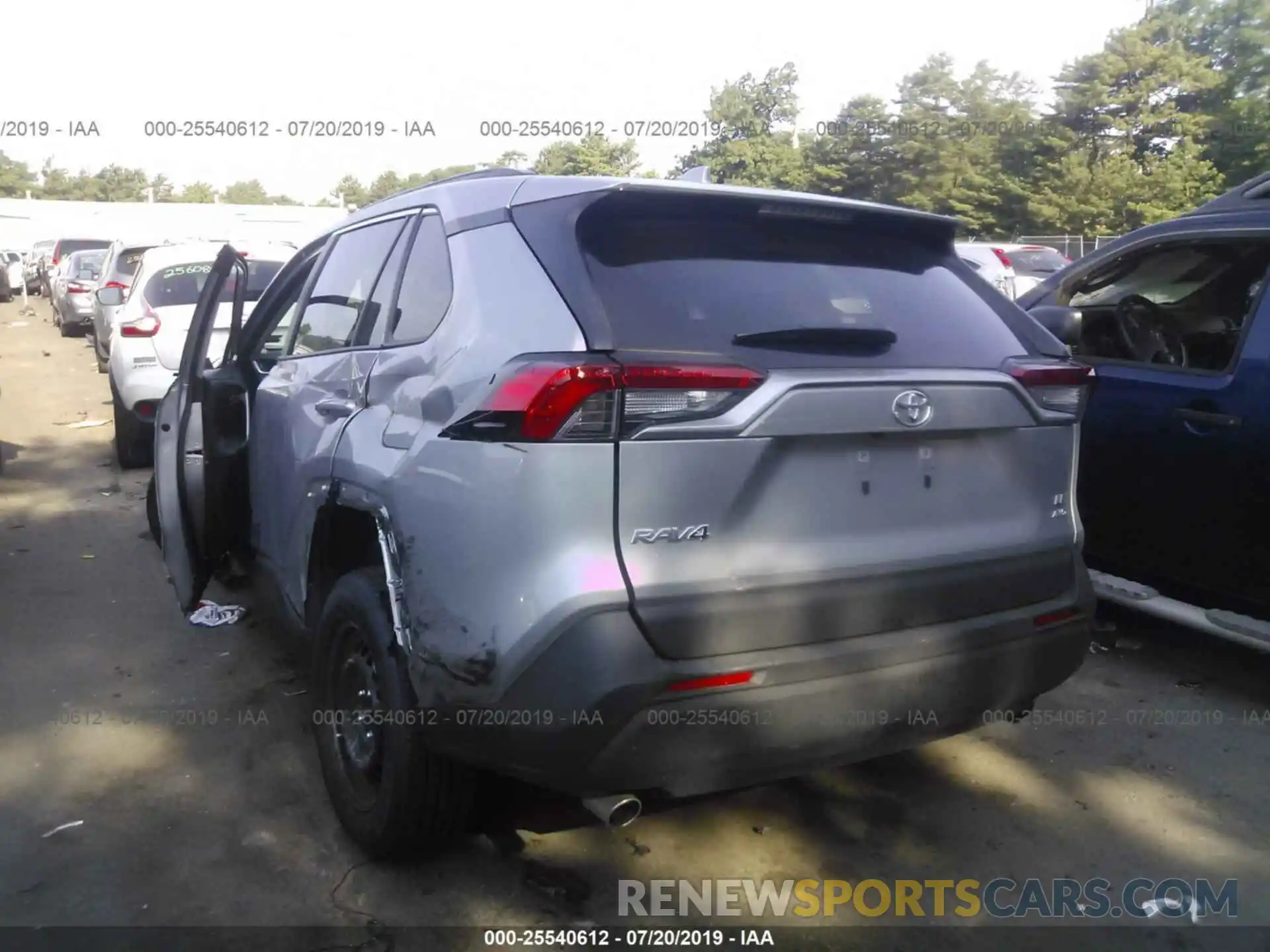 3 Photograph of a damaged car JTMG1RFV4KD502251 TOYOTA RAV4 2019