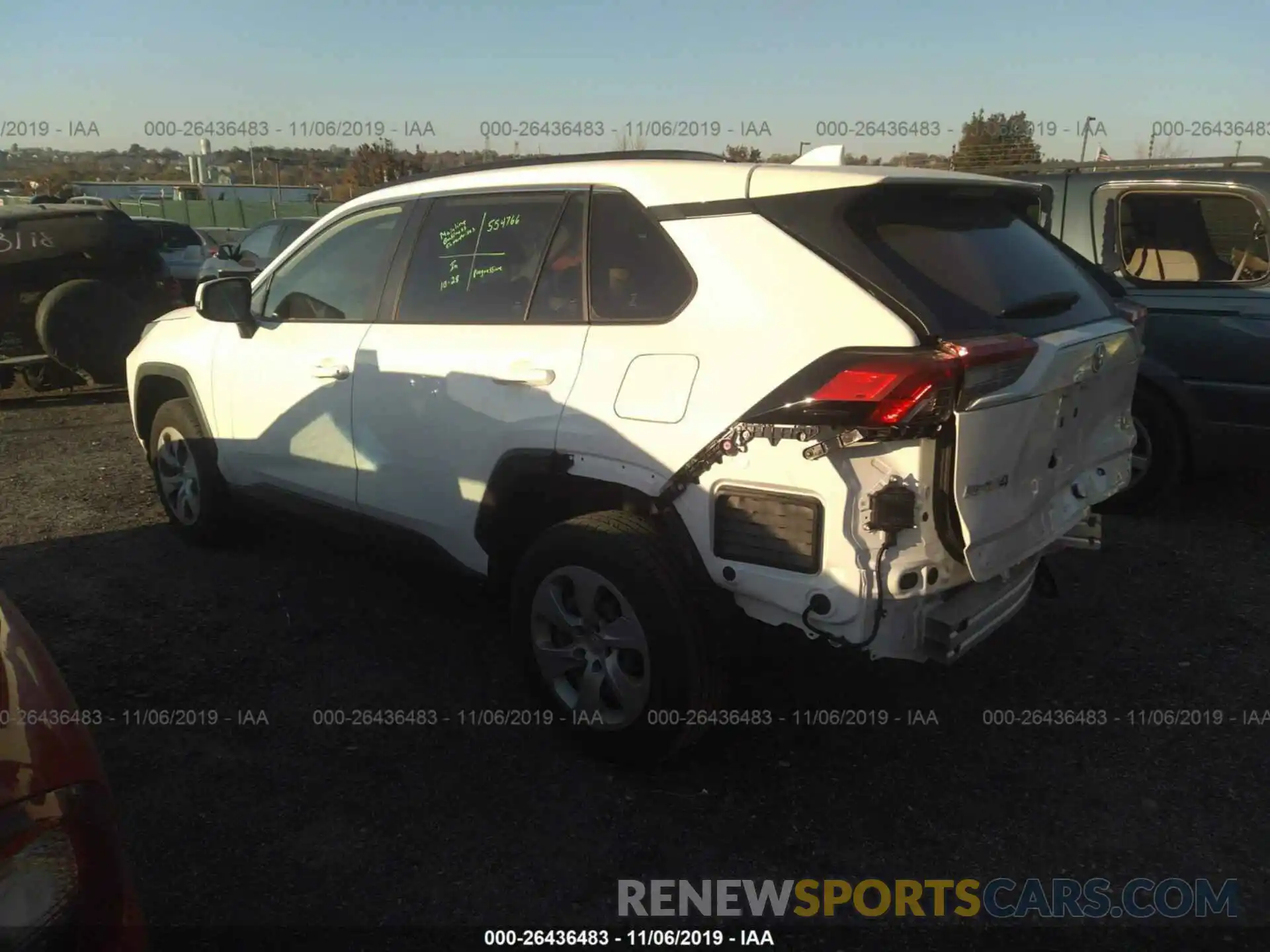 3 Фотография поврежденного автомобиля JTMG1RFV4KD516828 TOYOTA RAV4 2019