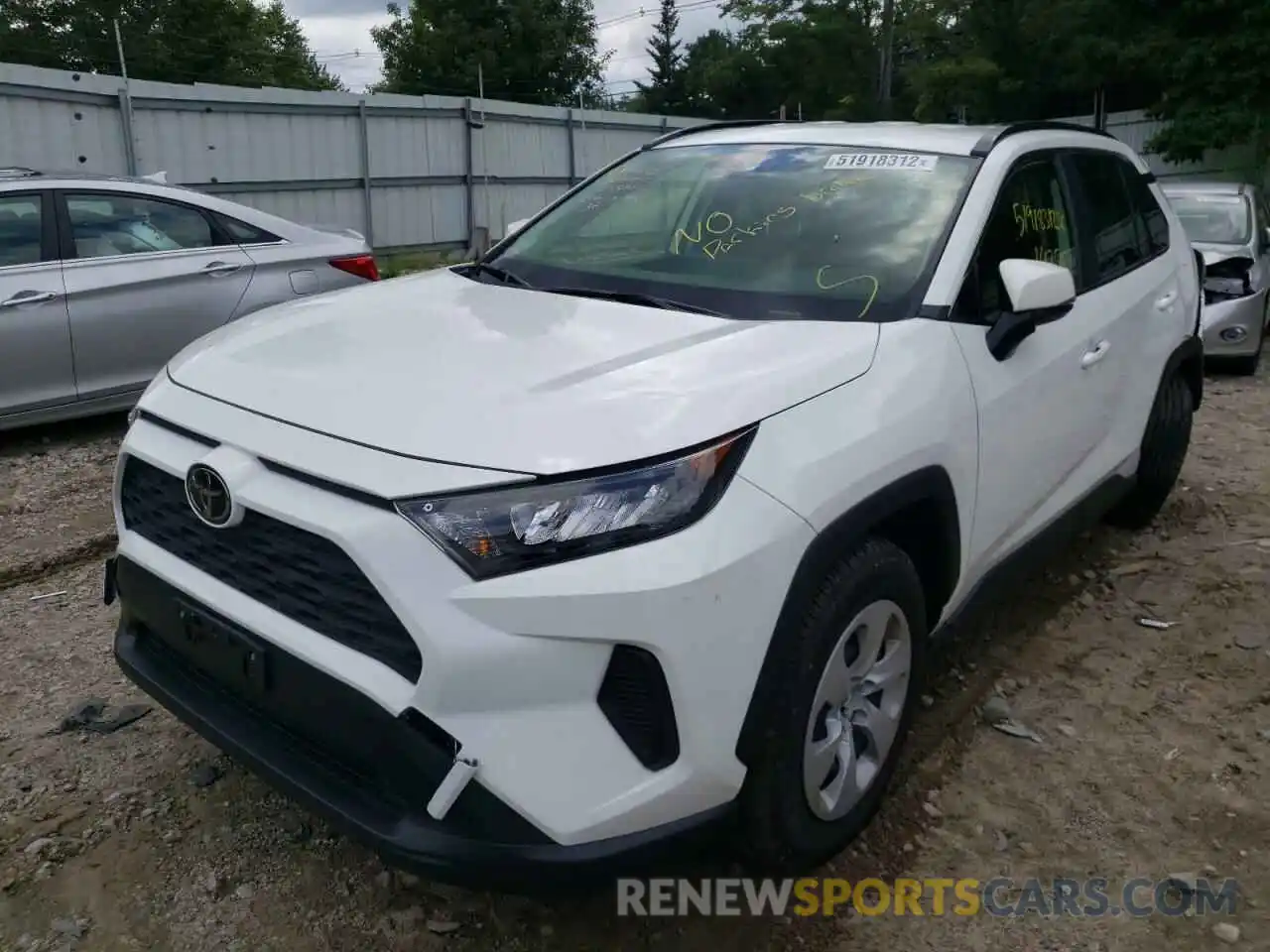 2 Photograph of a damaged car JTMG1RFV4KJ008909 TOYOTA RAV4 2019