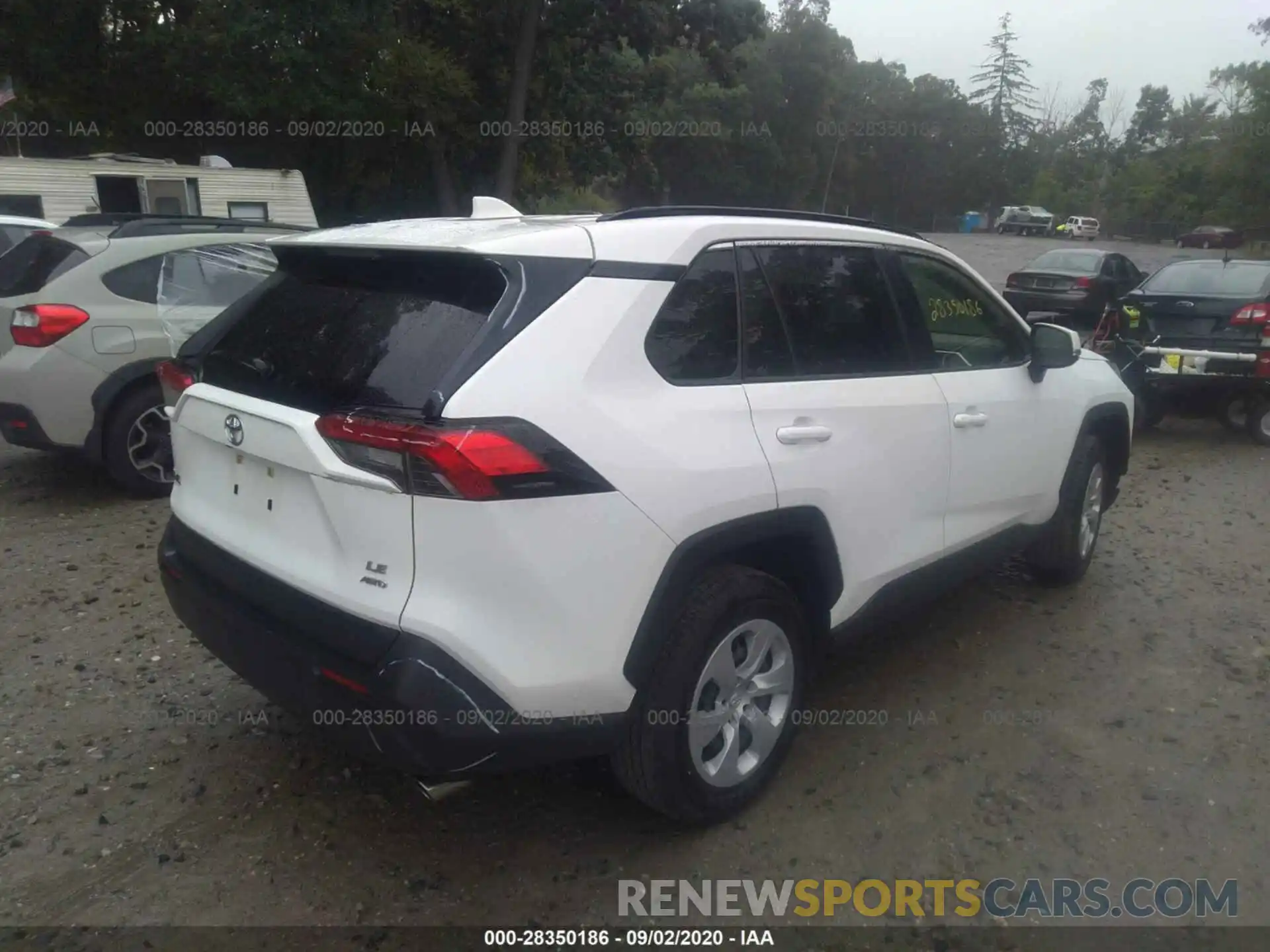 4 Photograph of a damaged car JTMG1RFV4KJ012099 TOYOTA RAV4 2019