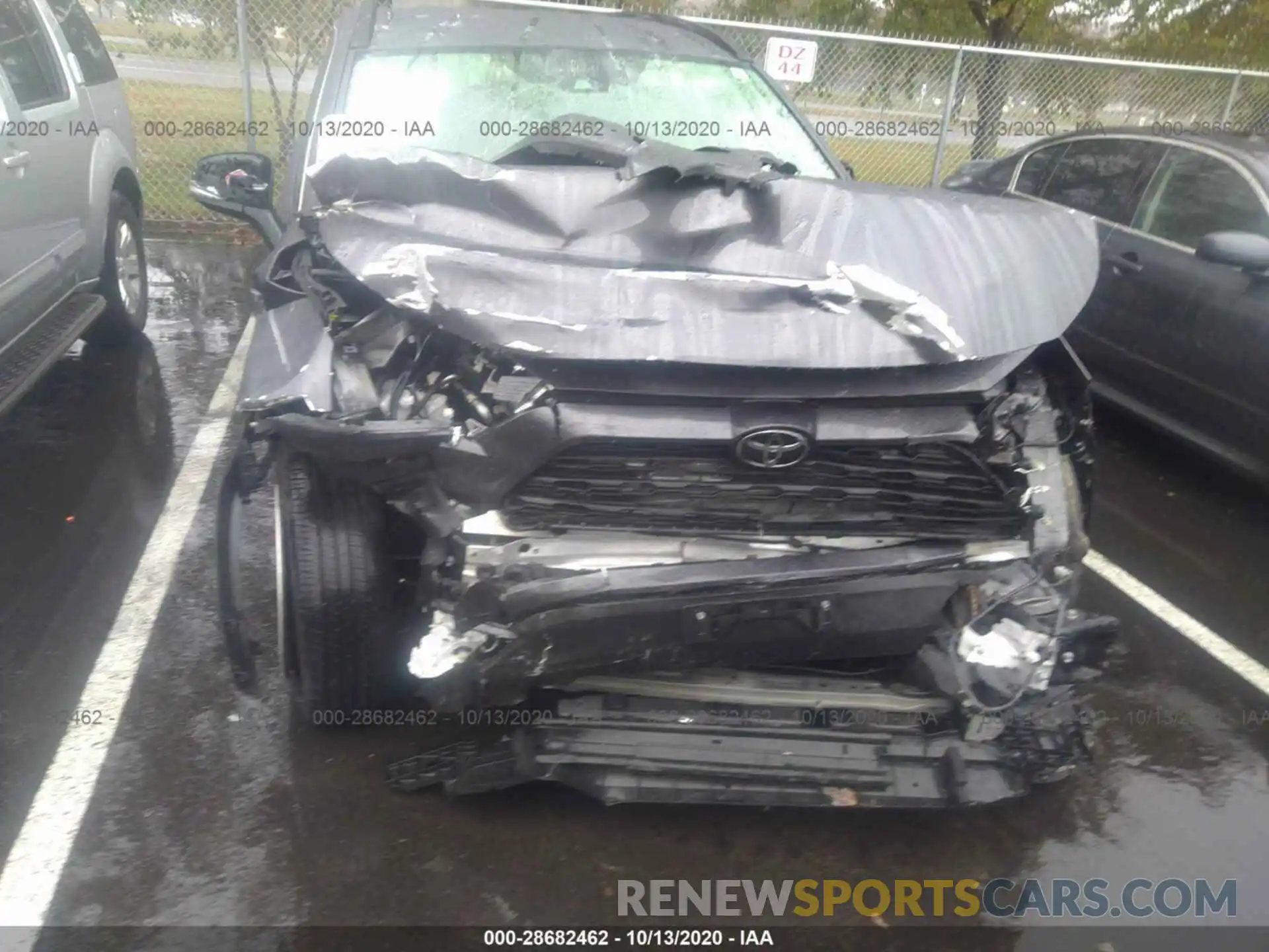 6 Photograph of a damaged car JTMG1RFV4KJ012751 TOYOTA RAV4 2019