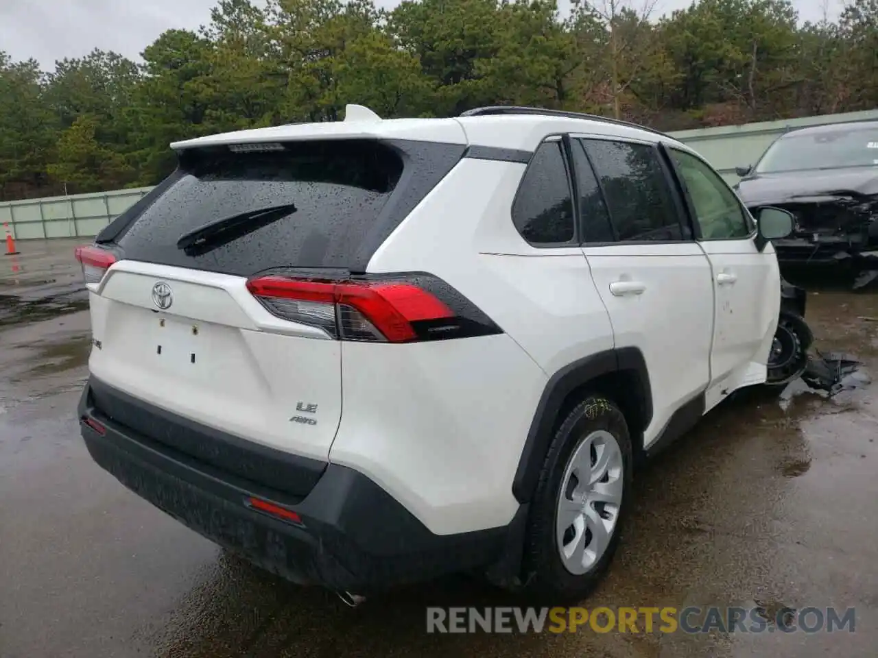 4 Photograph of a damaged car JTMG1RFV5KD005290 TOYOTA RAV4 2019