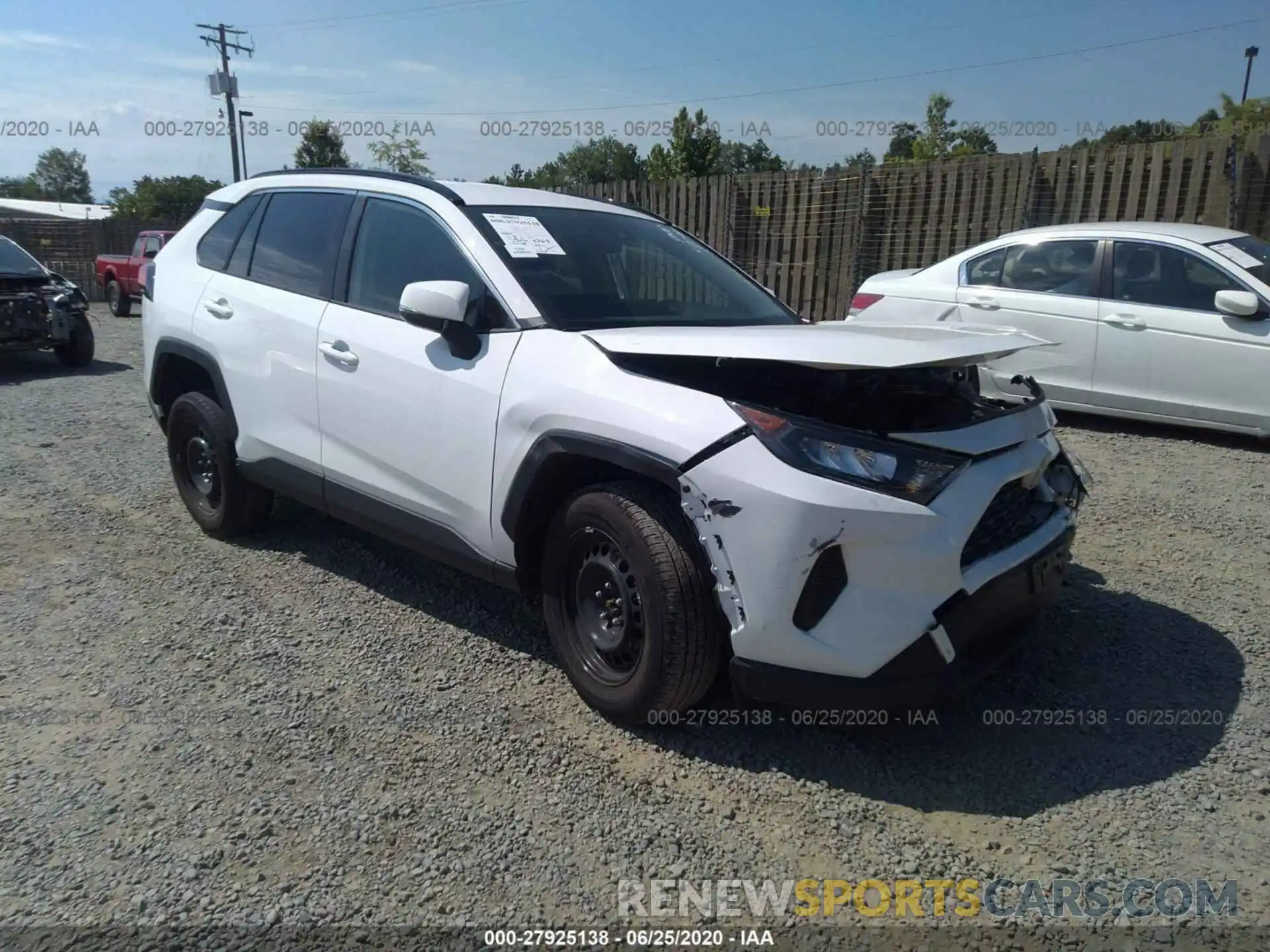 1 Photograph of a damaged car JTMG1RFV5KD038578 TOYOTA RAV4 2019