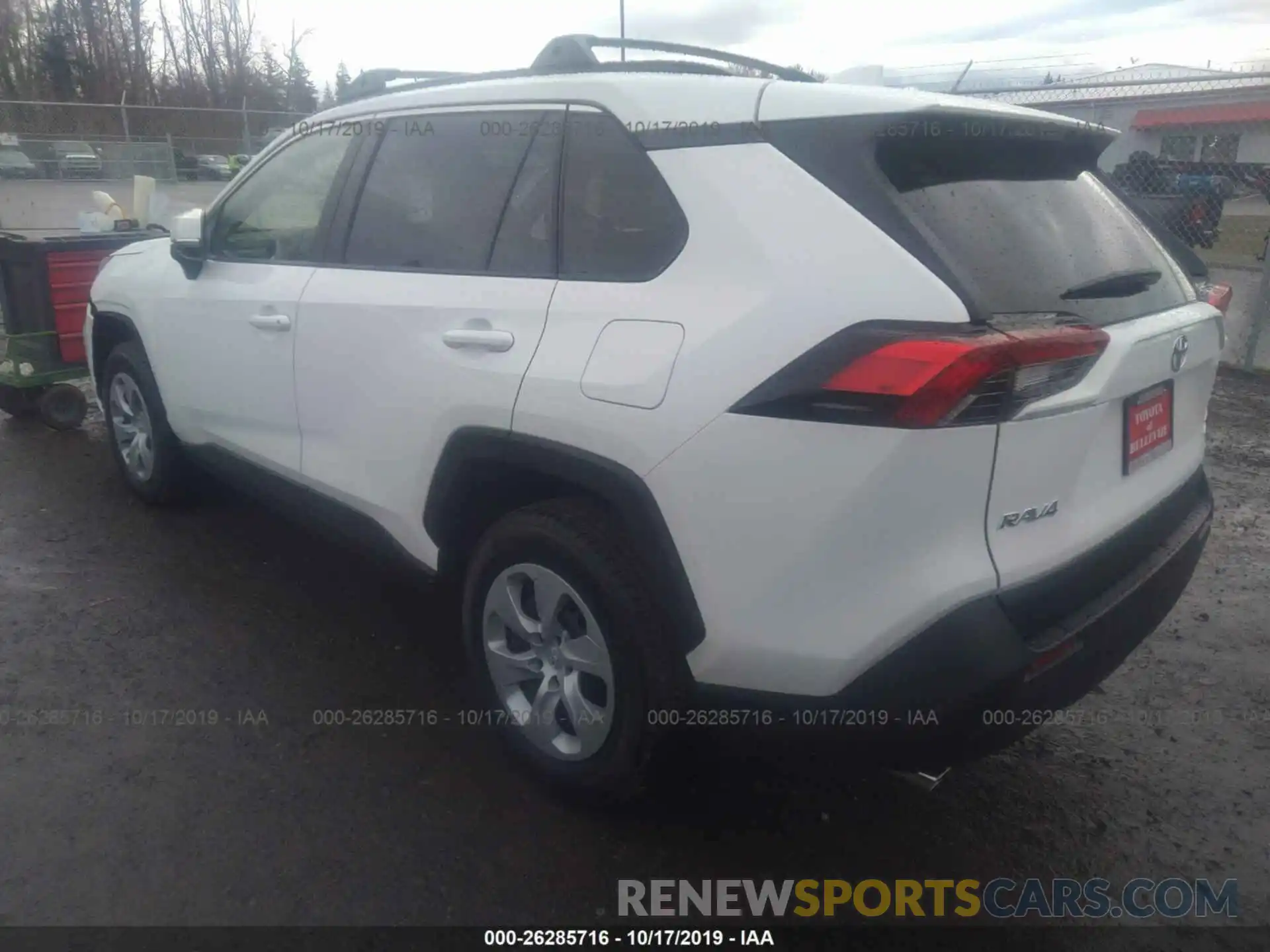 3 Photograph of a damaged car JTMG1RFV5KD039360 TOYOTA RAV4 2019