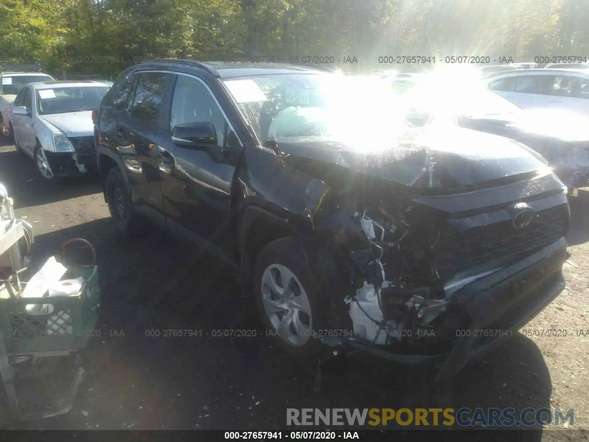 1 Photograph of a damaged car JTMG1RFV5KD503568 TOYOTA RAV4 2019