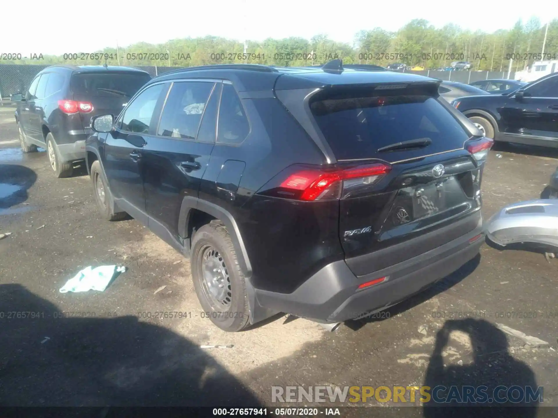 3 Фотография поврежденного автомобиля JTMG1RFV5KD503568 TOYOTA RAV4 2019