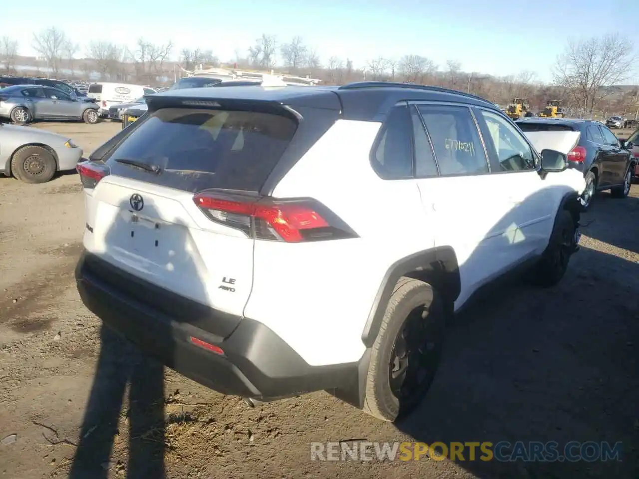 4 Photograph of a damaged car JTMG1RFV5KJ002598 TOYOTA RAV4 2019