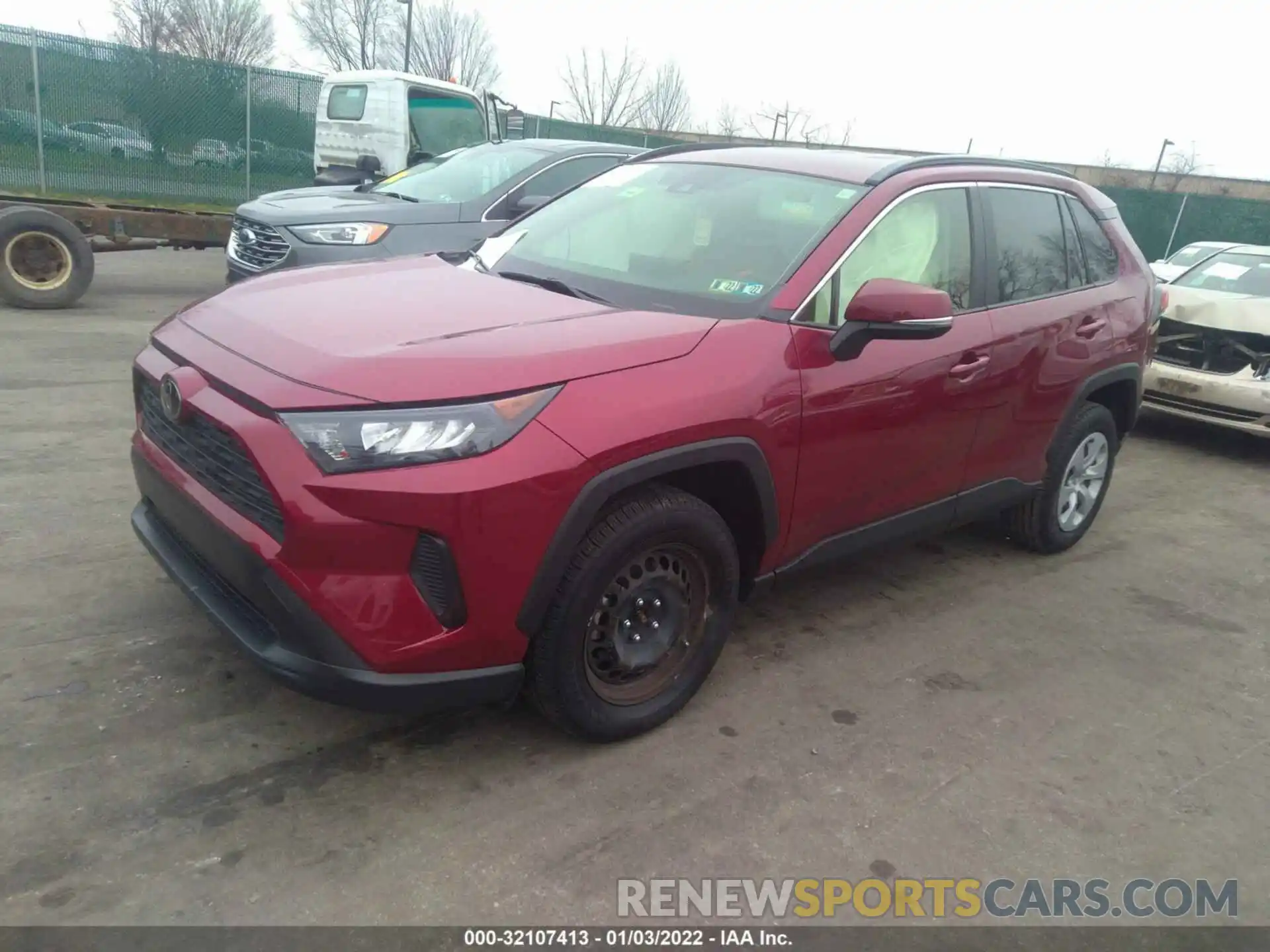 2 Фотография поврежденного автомобиля JTMG1RFV5KJ003881 TOYOTA RAV4 2019