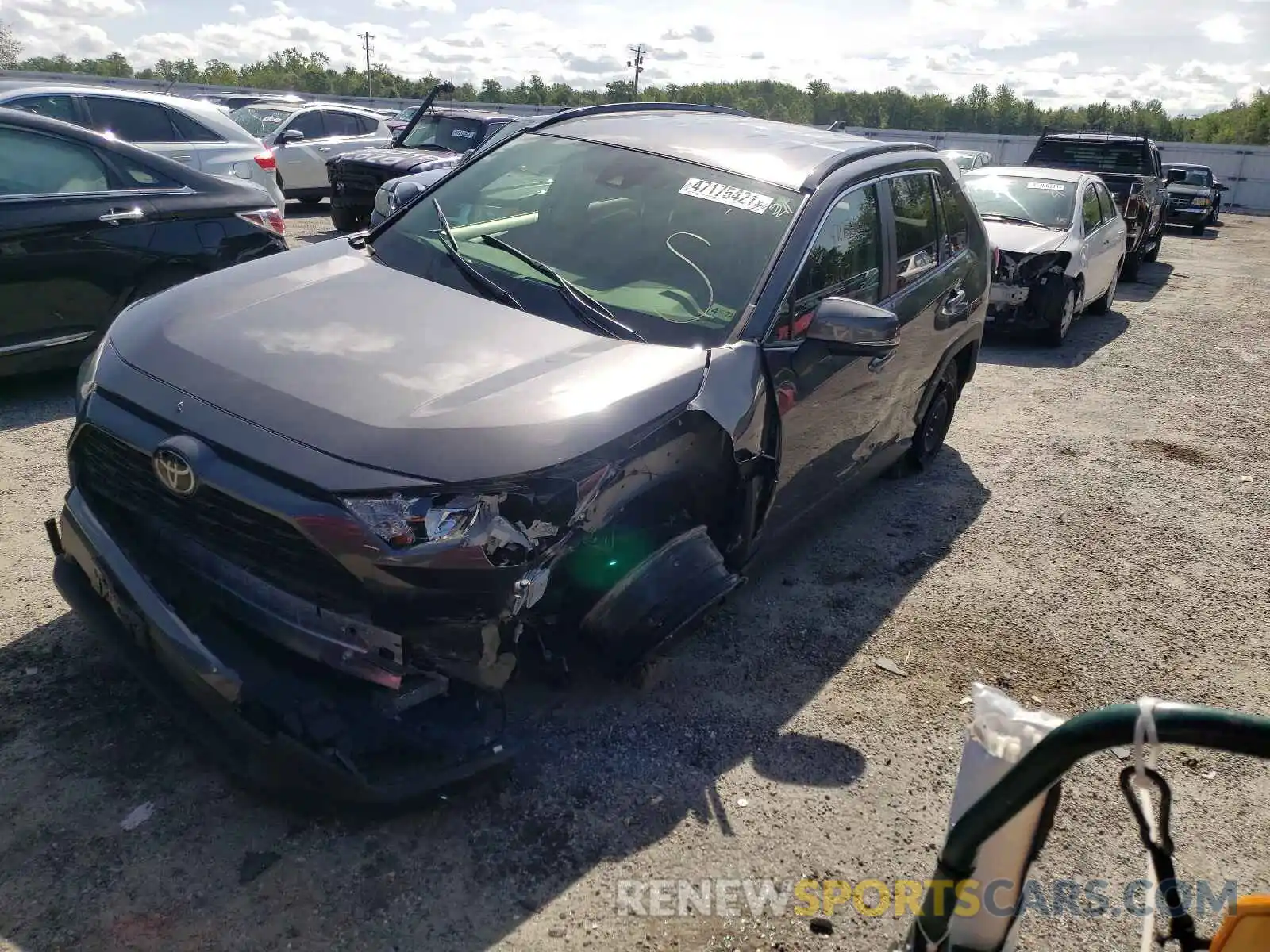 2 Photograph of a damaged car JTMG1RFV5KJ005565 TOYOTA RAV4 2019