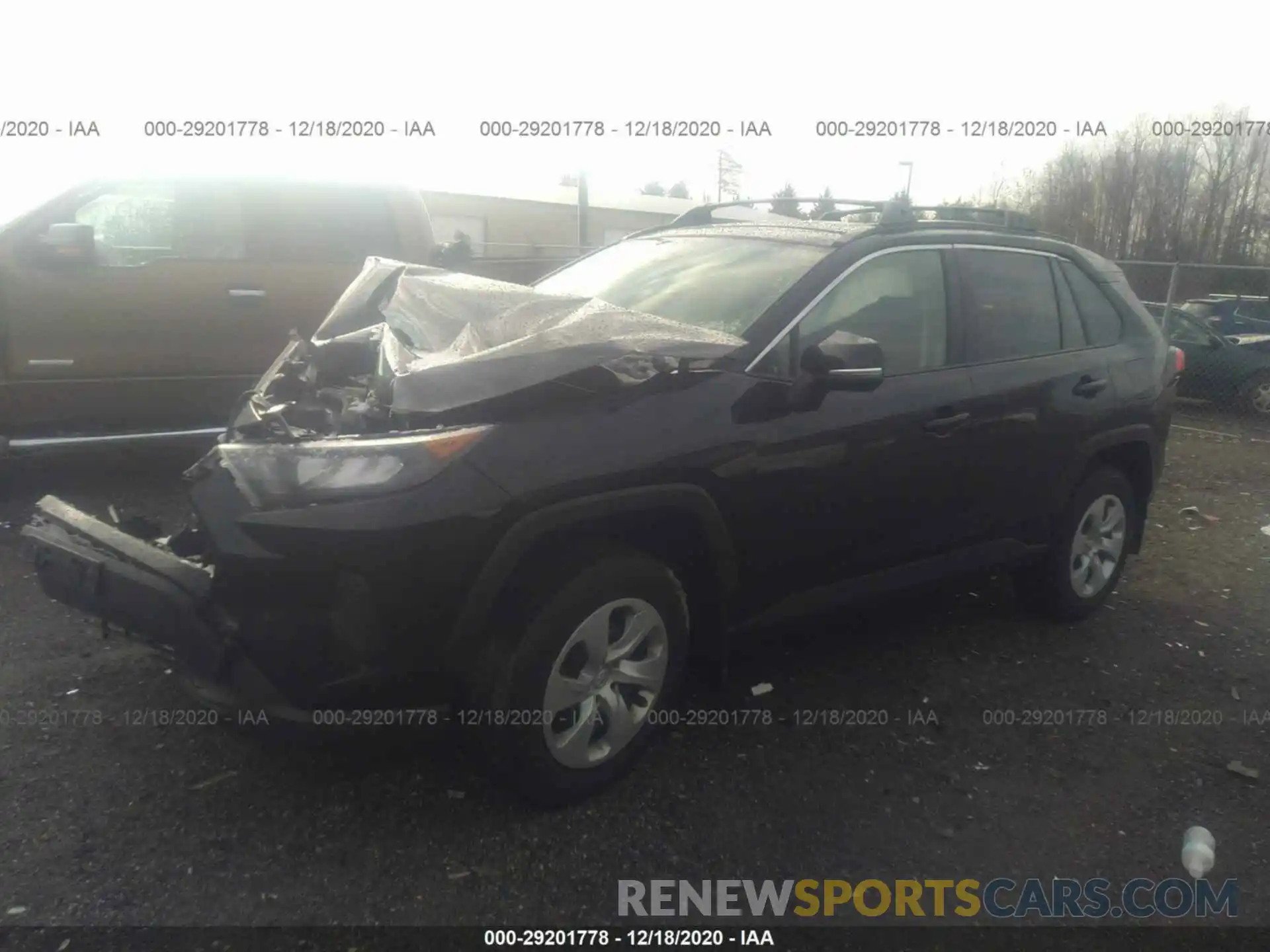 2 Photograph of a damaged car JTMG1RFV5KJ006280 TOYOTA RAV4 2019