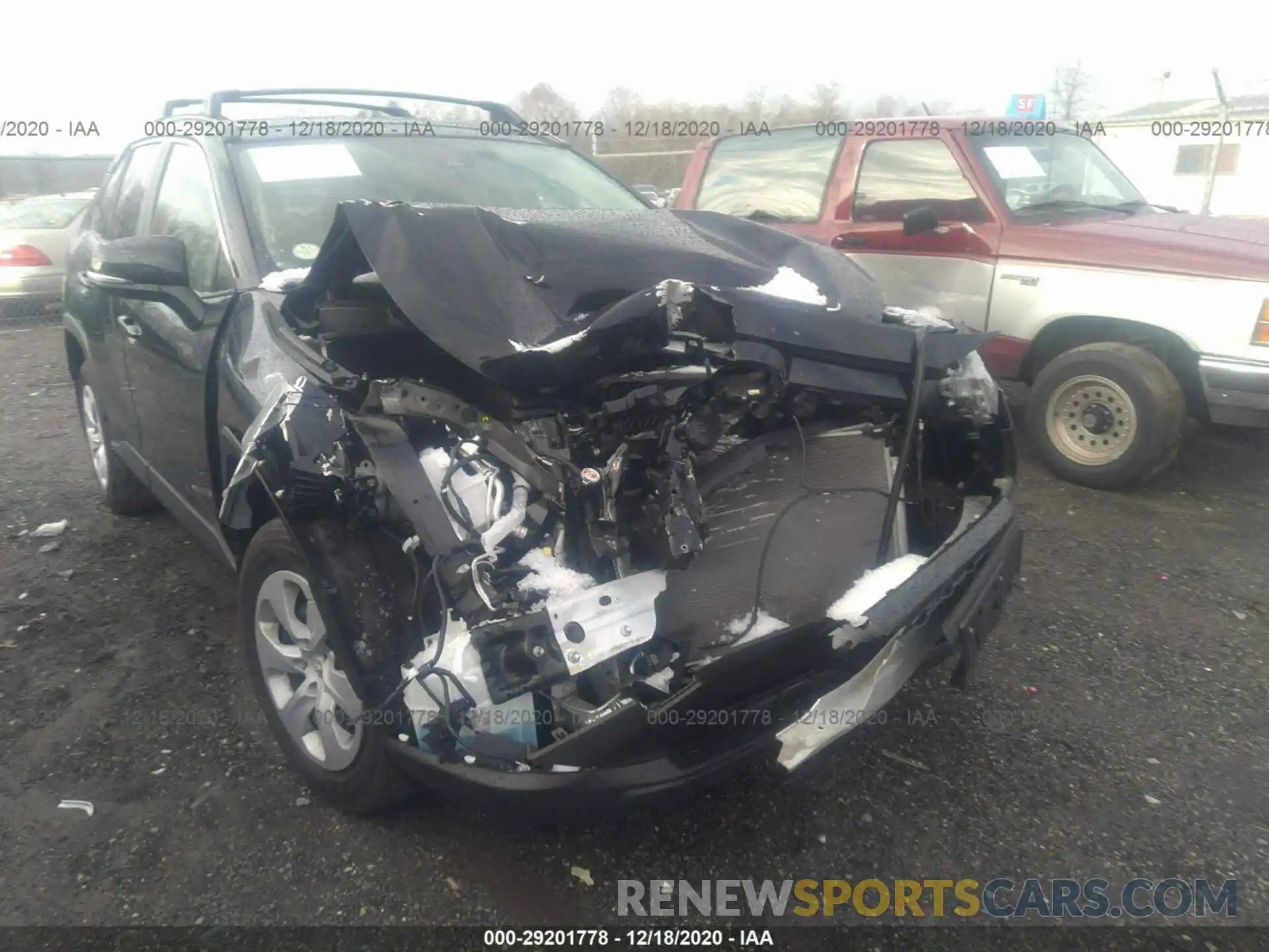 6 Photograph of a damaged car JTMG1RFV5KJ006280 TOYOTA RAV4 2019