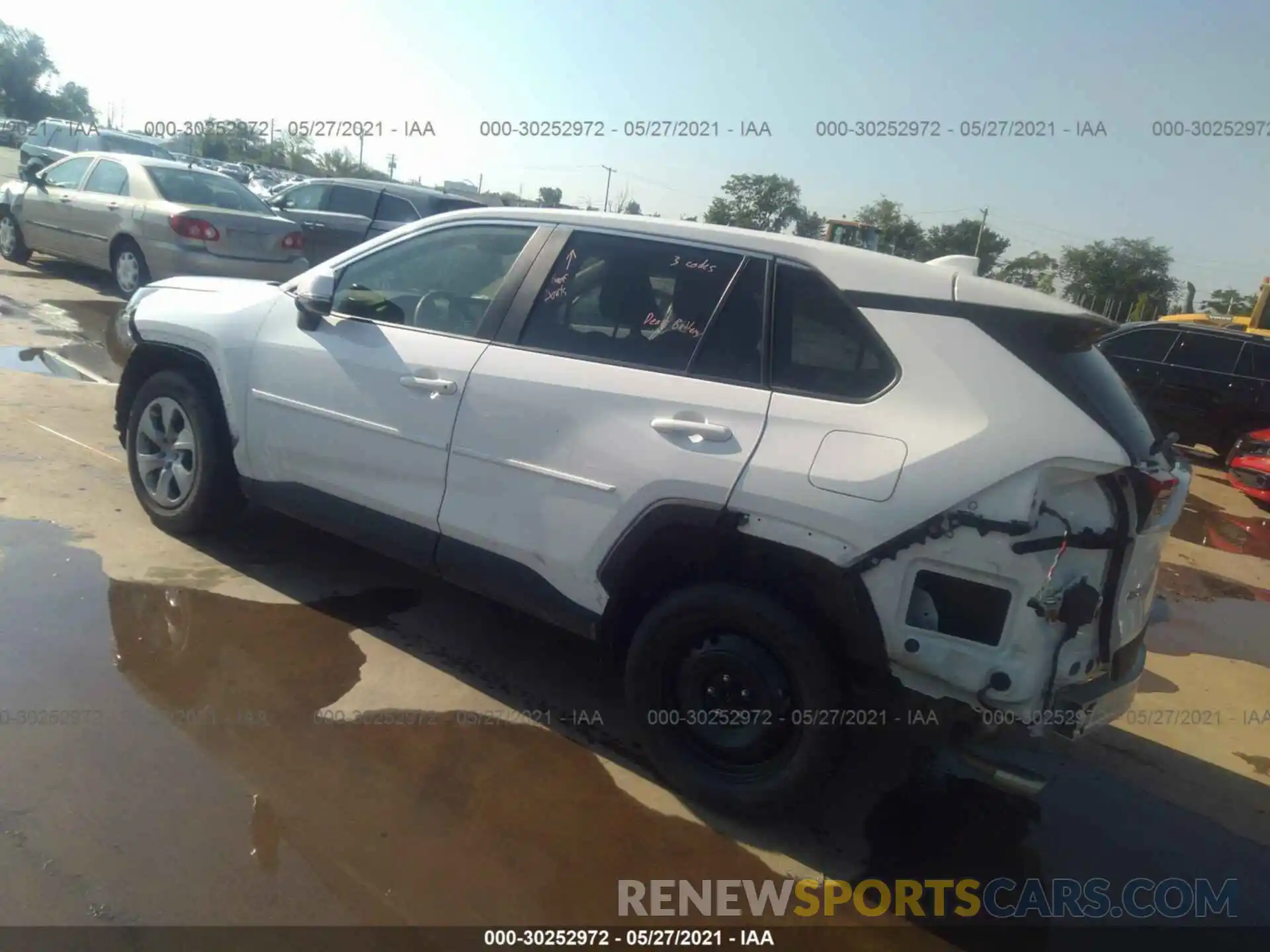 3 Photograph of a damaged car JTMG1RFV5KJ009731 TOYOTA RAV4 2019