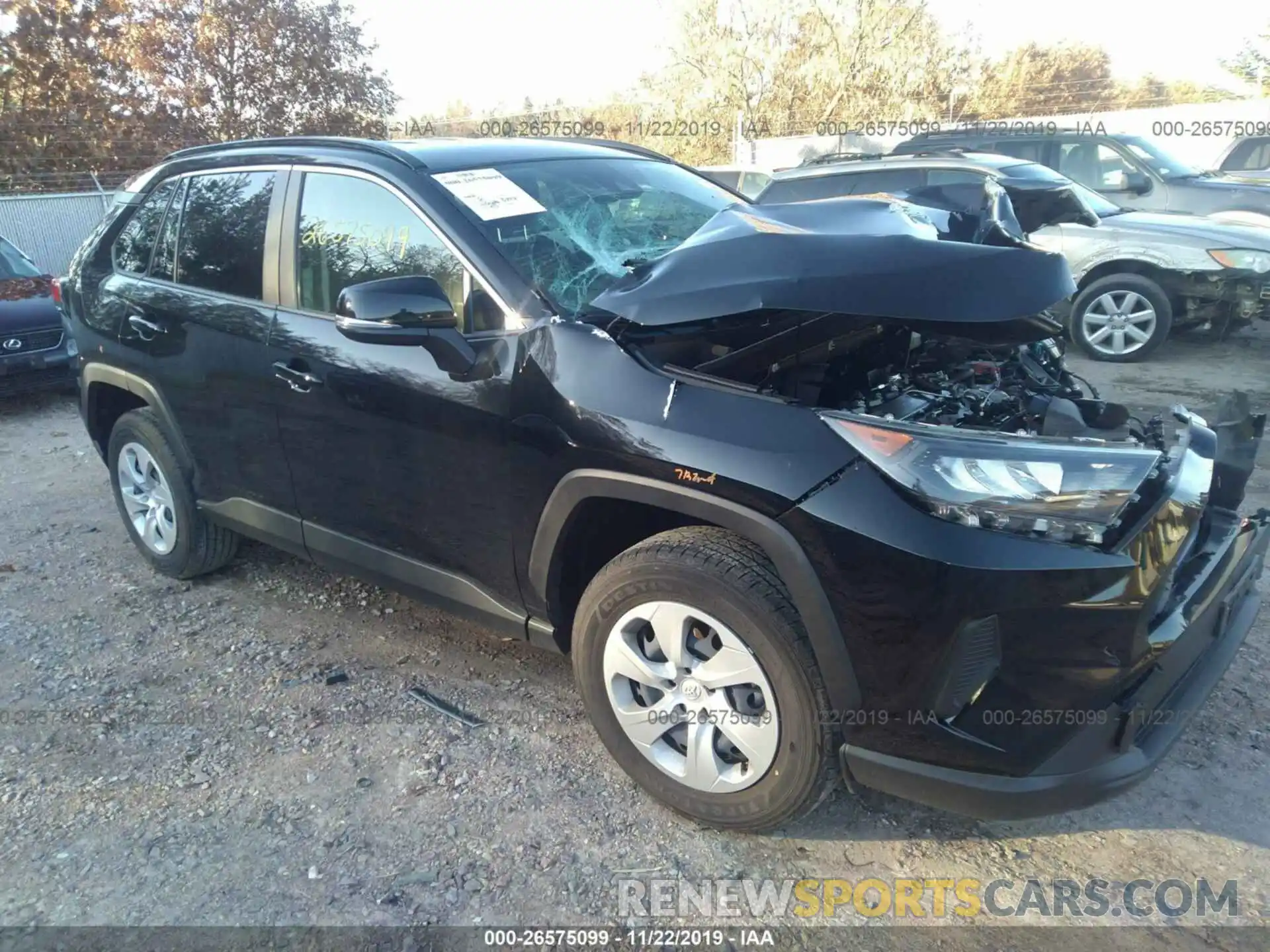 1 Photograph of a damaged car JTMG1RFV5KJ012421 TOYOTA RAV4 2019