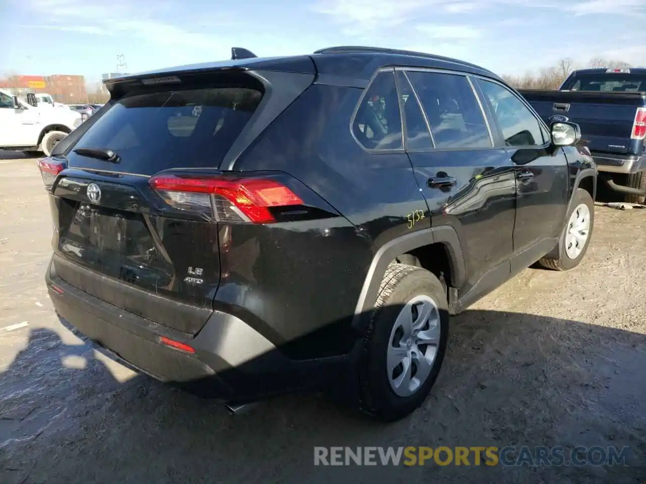 4 Photograph of a damaged car JTMG1RFV5KJ019742 TOYOTA RAV4 2019