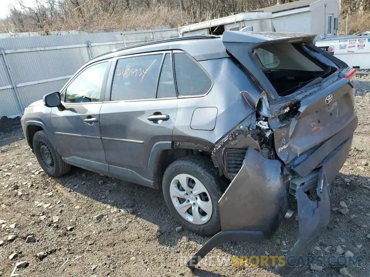 2 Photograph of a damaged car JTMG1RFV5KJ020678 TOYOTA RAV4 2019
