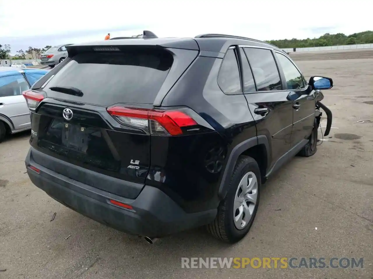 4 Photograph of a damaged car JTMG1RFV6KD020140 TOYOTA RAV4 2019