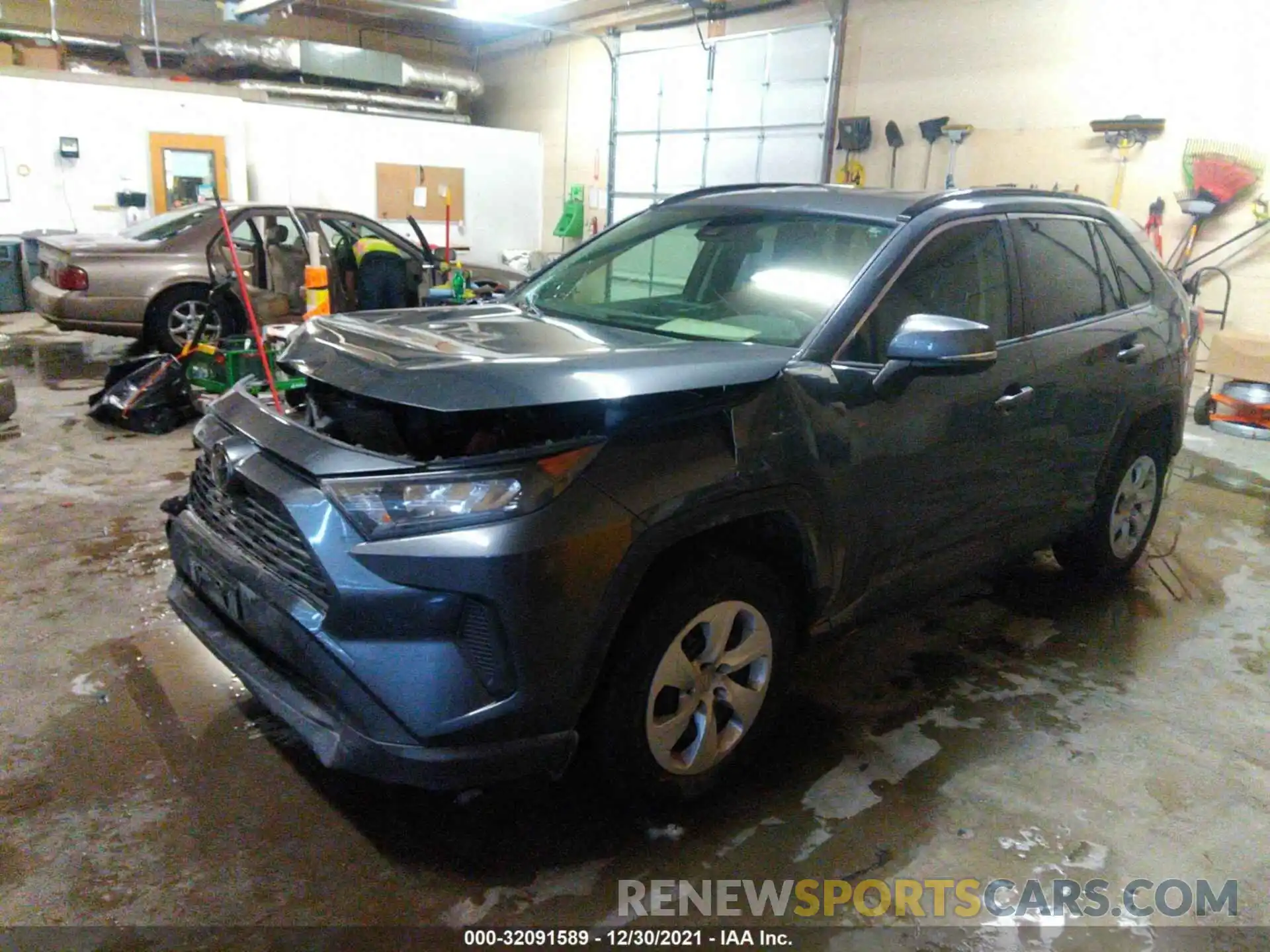 2 Photograph of a damaged car JTMG1RFV6KD031364 TOYOTA RAV4 2019