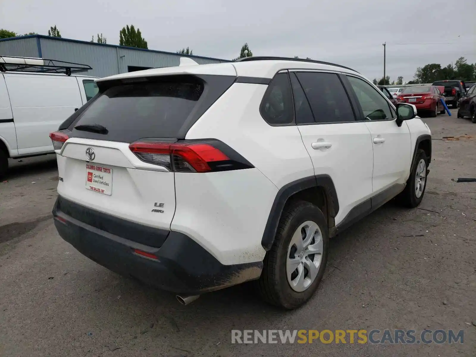 4 Photograph of a damaged car JTMG1RFV6KD033888 TOYOTA RAV4 2019