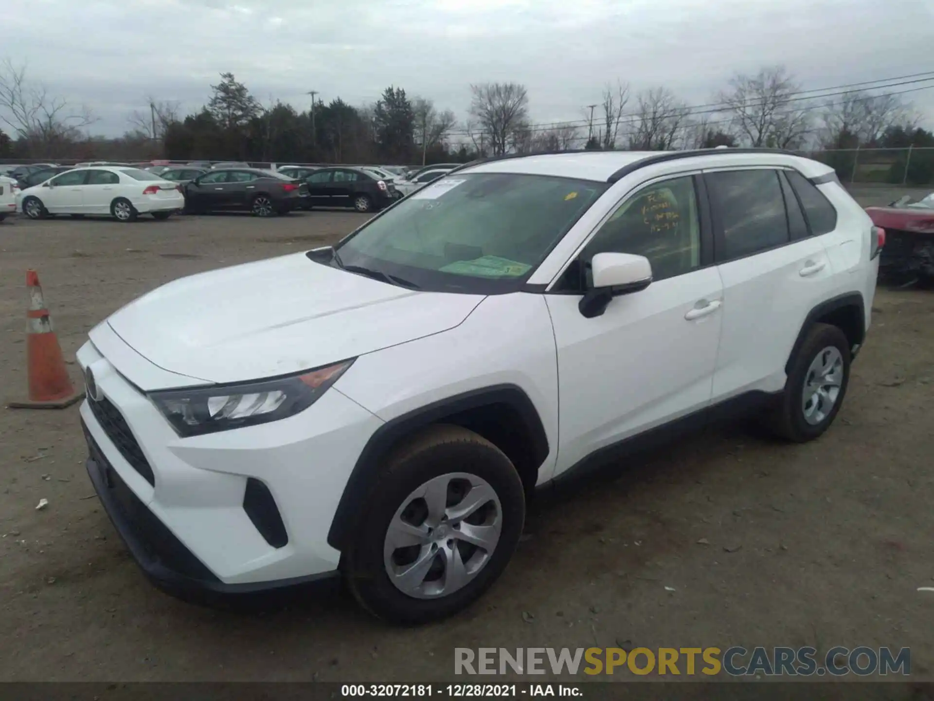 2 Photograph of a damaged car JTMG1RFV6KJ011021 TOYOTA RAV4 2019