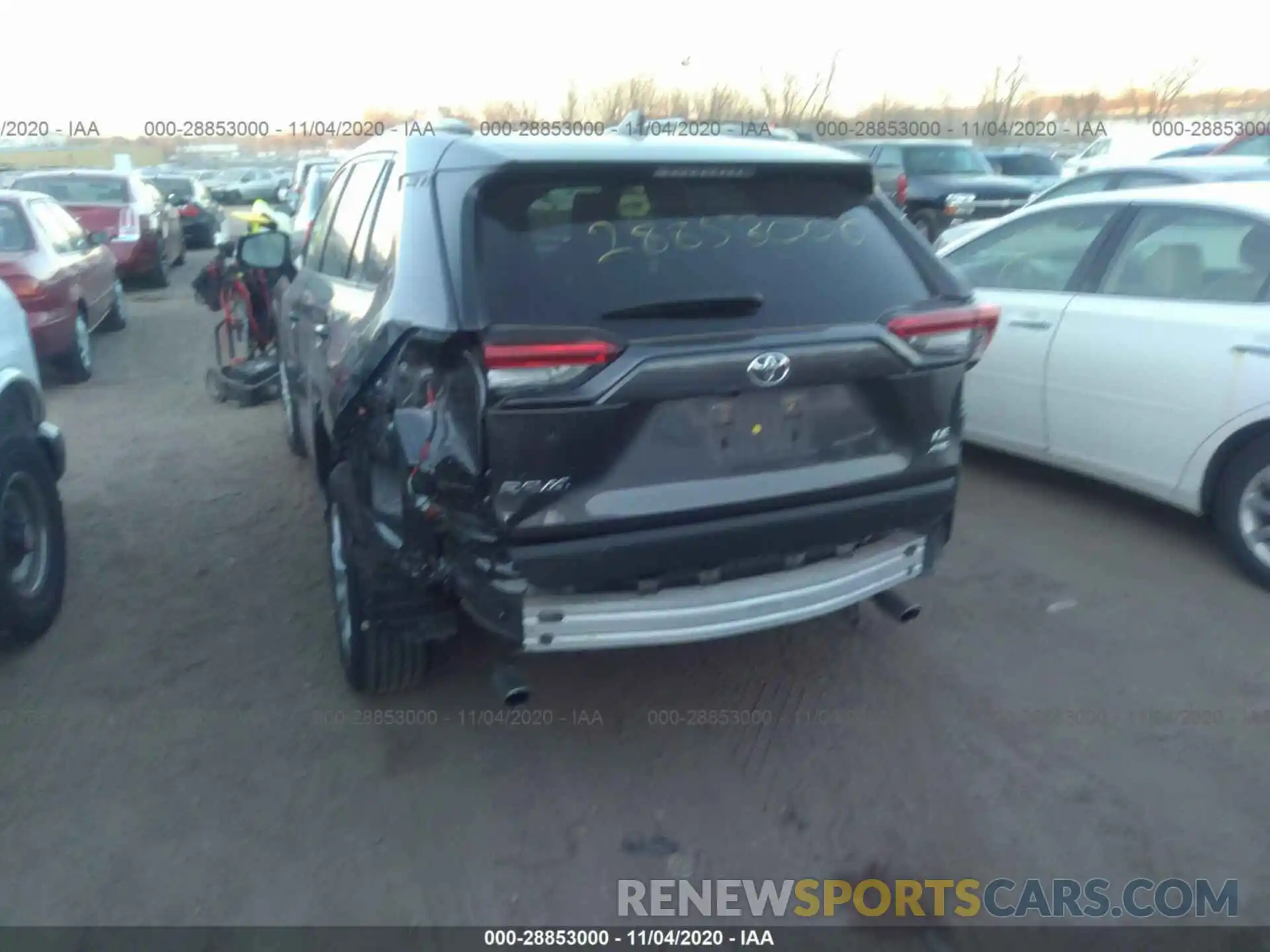 6 Photograph of a damaged car JTMG1RFV6KJ012122 TOYOTA RAV4 2019