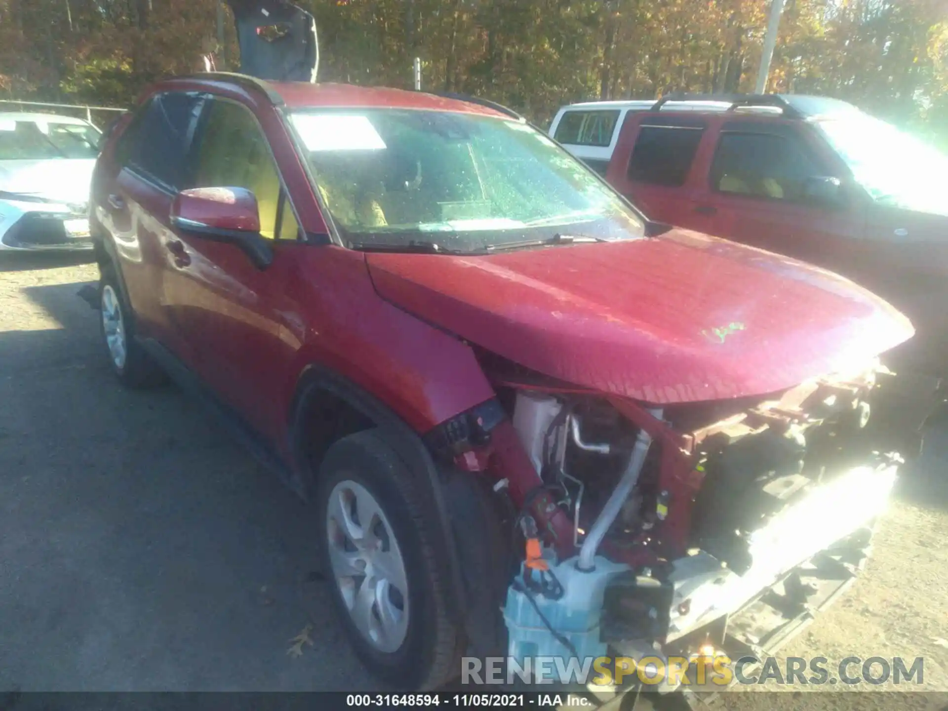 1 Photograph of a damaged car JTMG1RFV6KJ013013 TOYOTA RAV4 2019