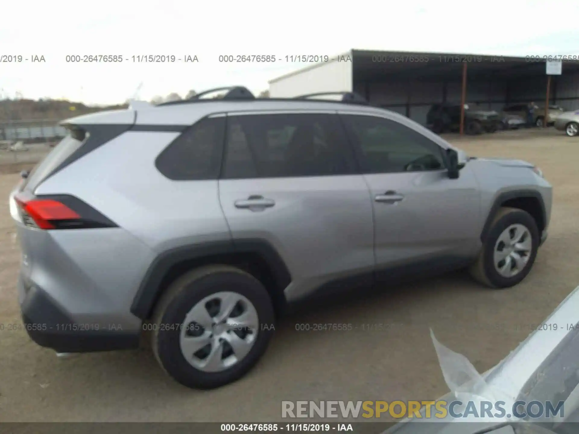 4 Photograph of a damaged car JTMG1RFV6KJ013111 TOYOTA RAV4 2019