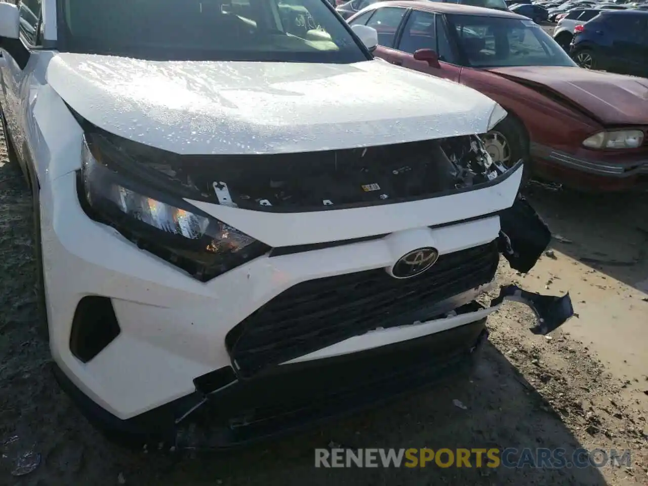 9 Photograph of a damaged car JTMG1RFV6KJ019183 TOYOTA RAV4 2019