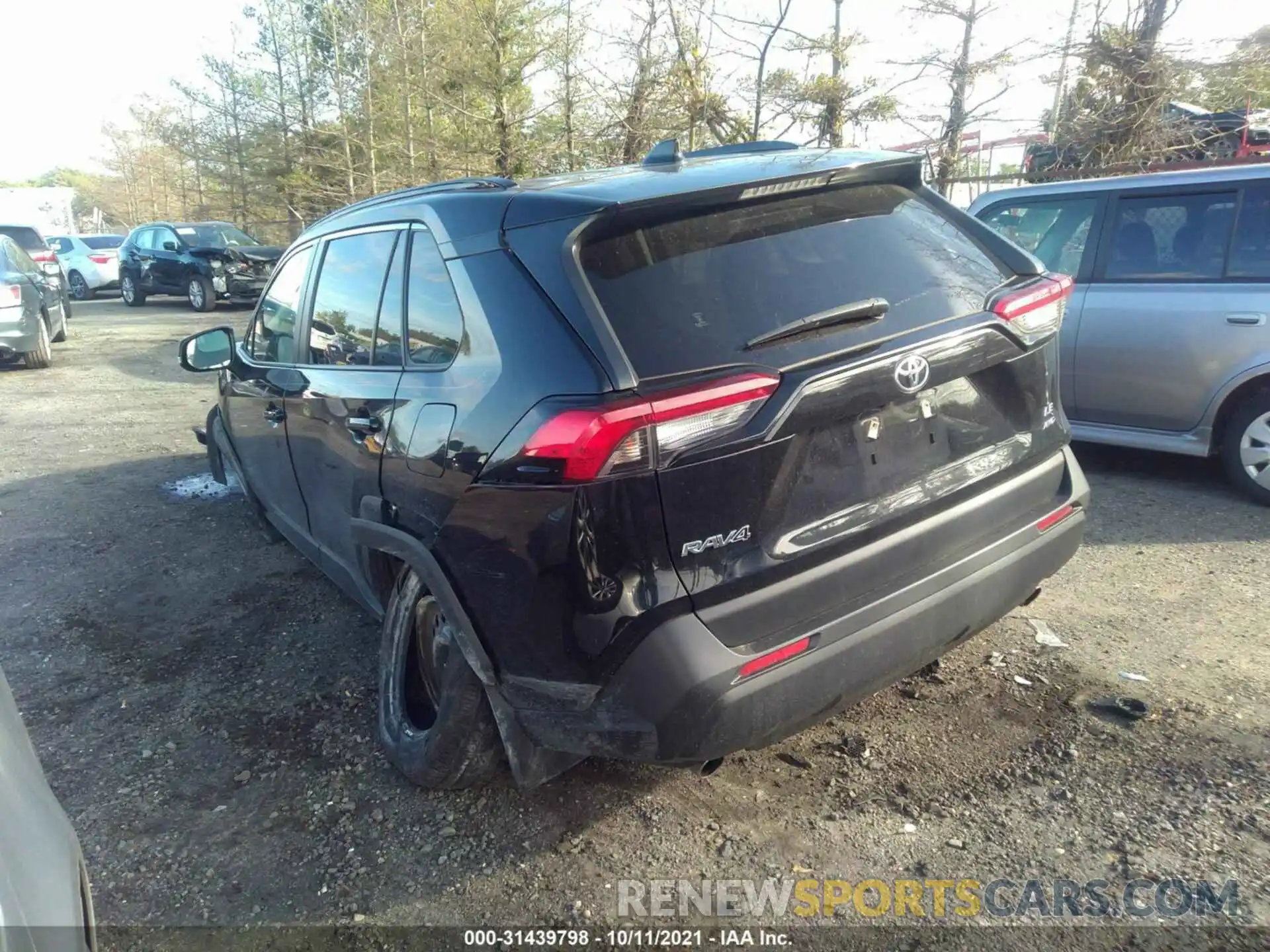 3 Photograph of a damaged car JTMG1RFV6KJ020396 TOYOTA RAV4 2019