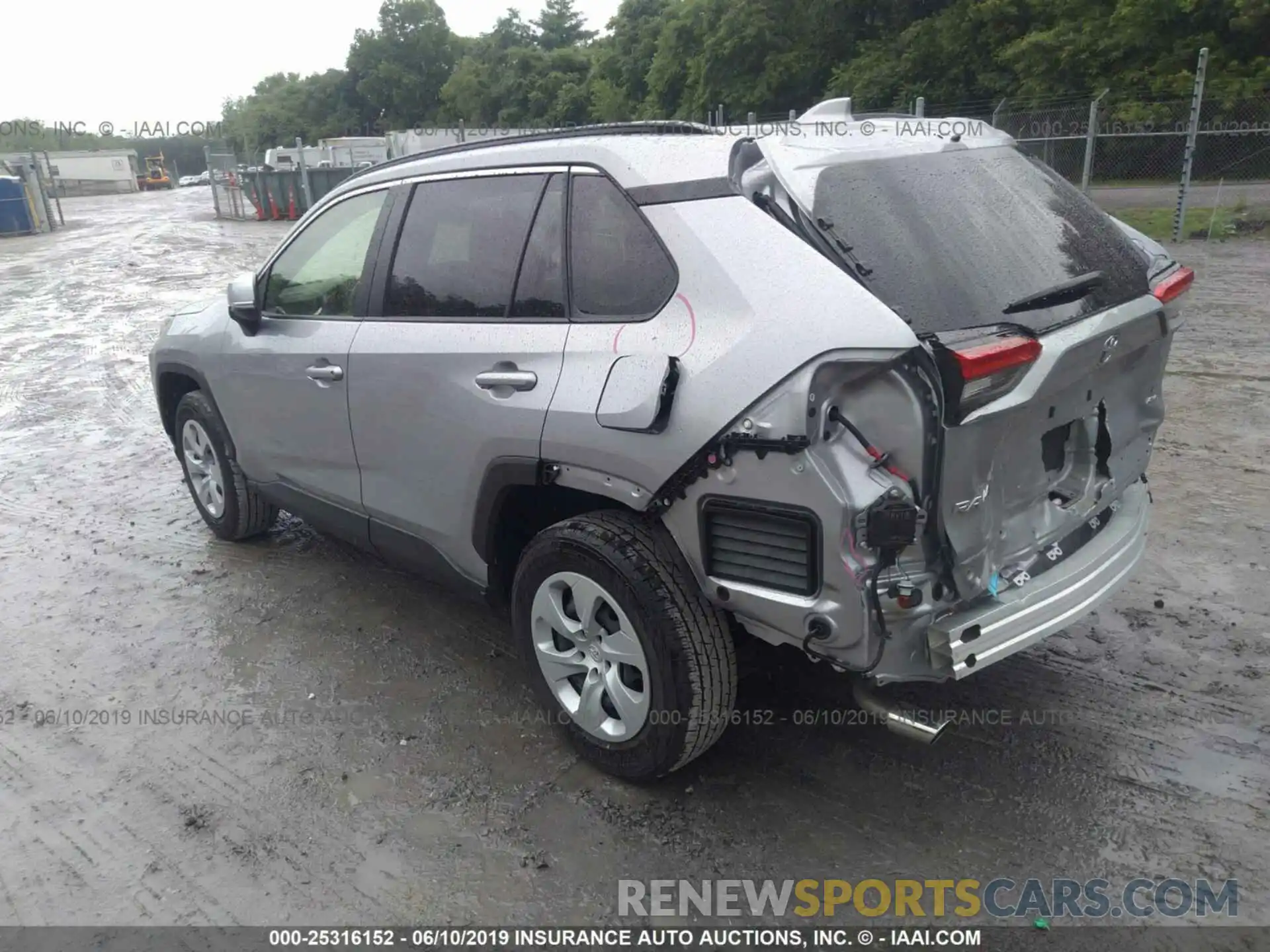 3 Photograph of a damaged car JTMG1RFV7KD503782 TOYOTA RAV4 2019