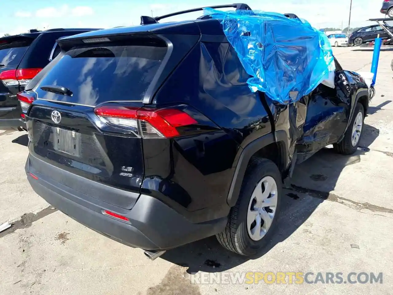 4 Photograph of a damaged car JTMG1RFV7KJ003316 TOYOTA RAV4 2019