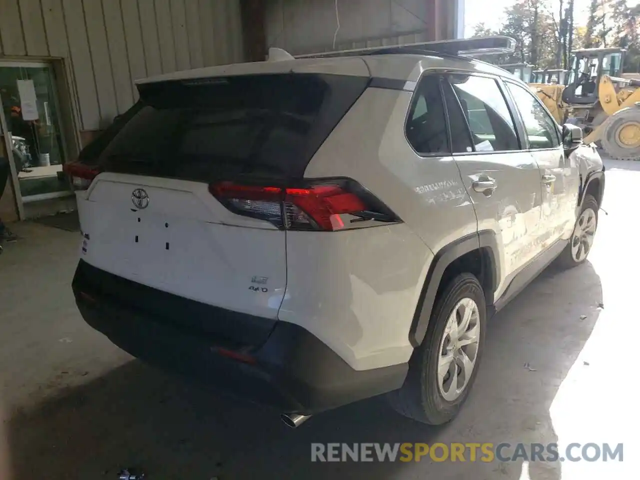 4 Photograph of a damaged car JTMG1RFV7KJ005275 TOYOTA RAV4 2019